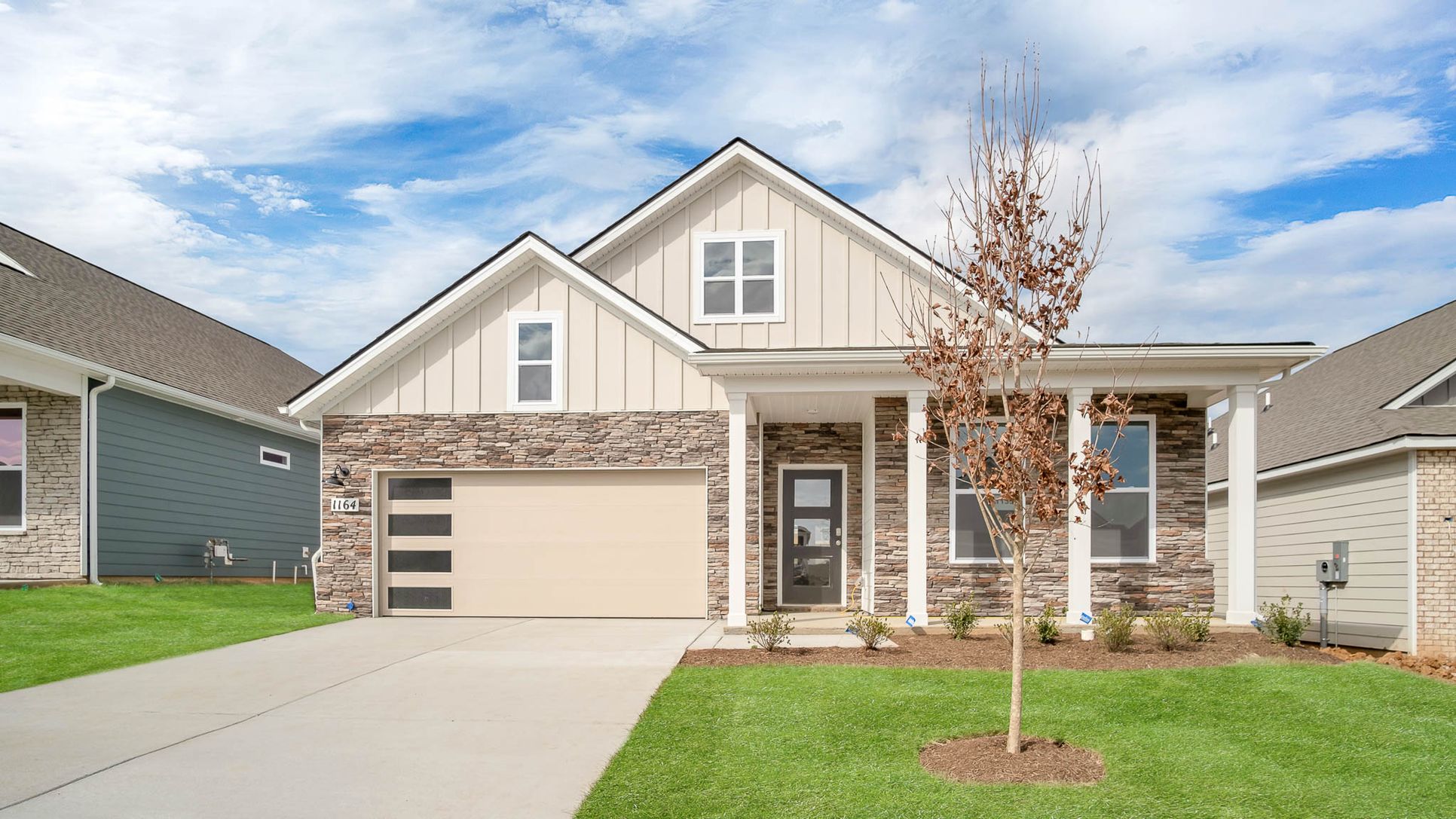 Exterior:Elevation Image 0.