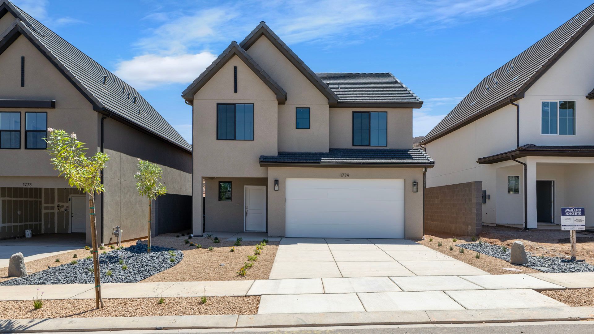 Exterior:Elevation Image 0.