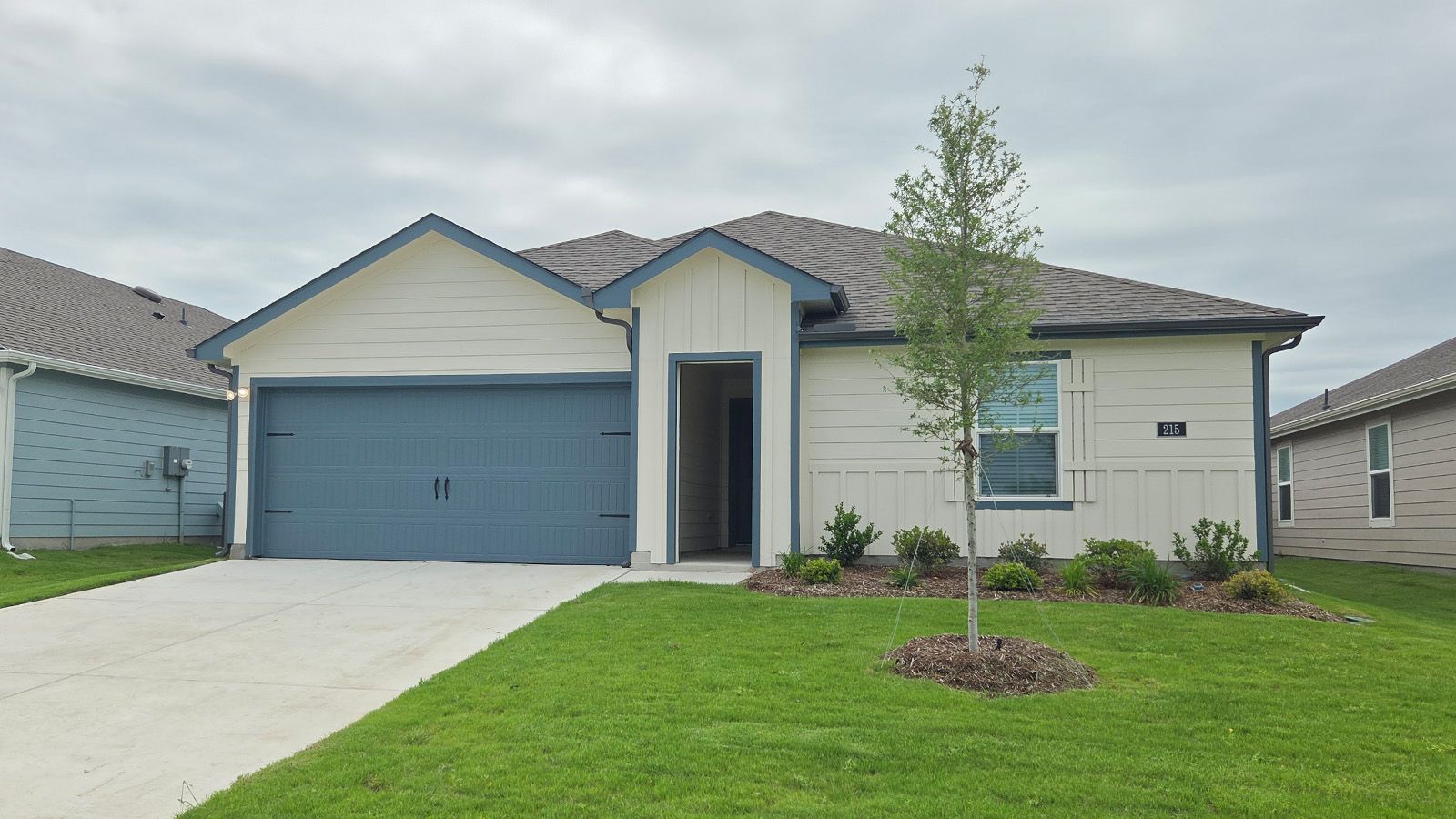 Exterior:Elevation Image 0.