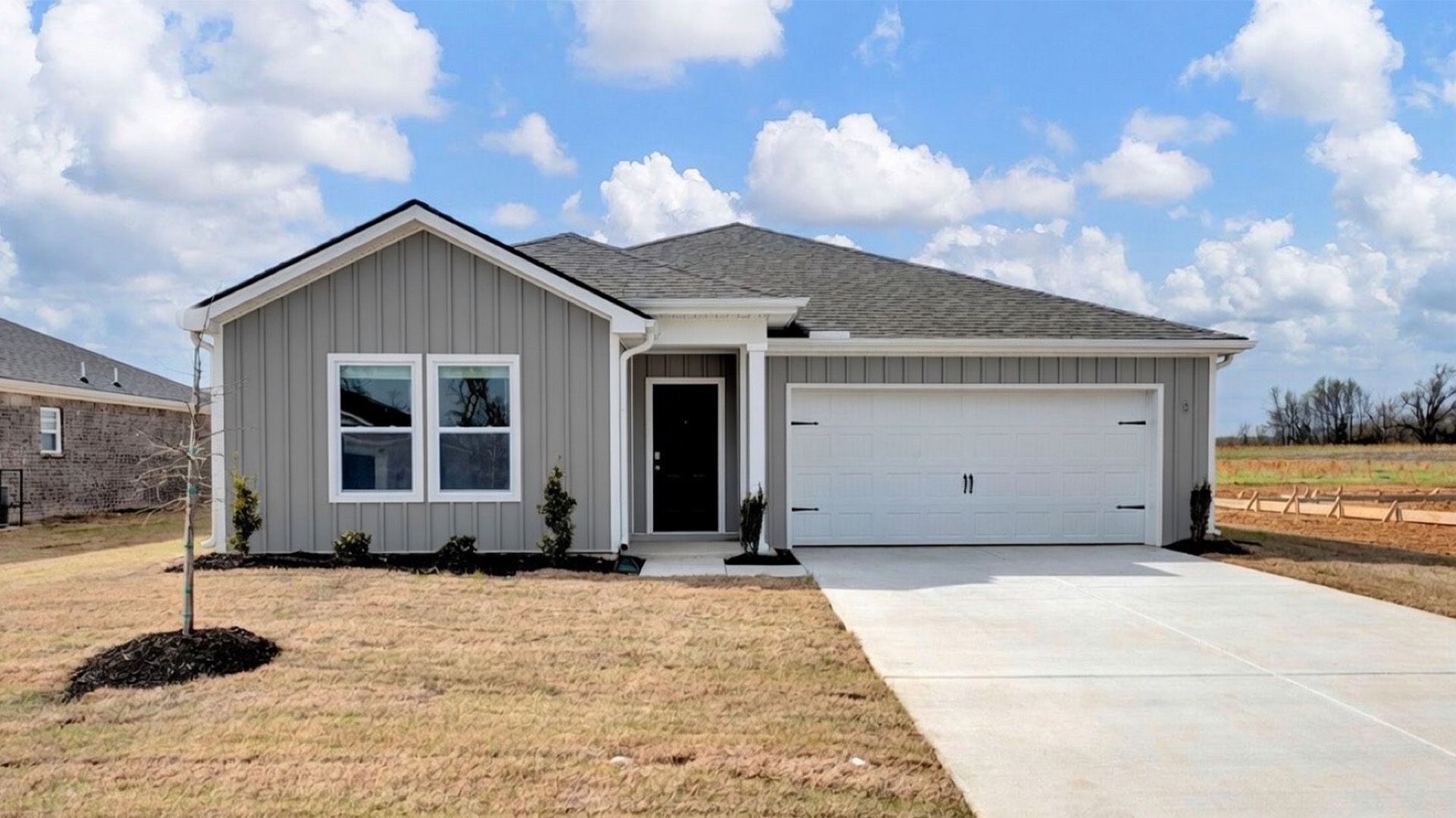 Exterior:Elevation Image 0.