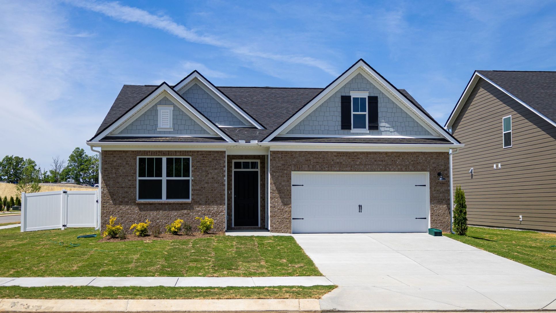 Exterior:Elevation Image 0.