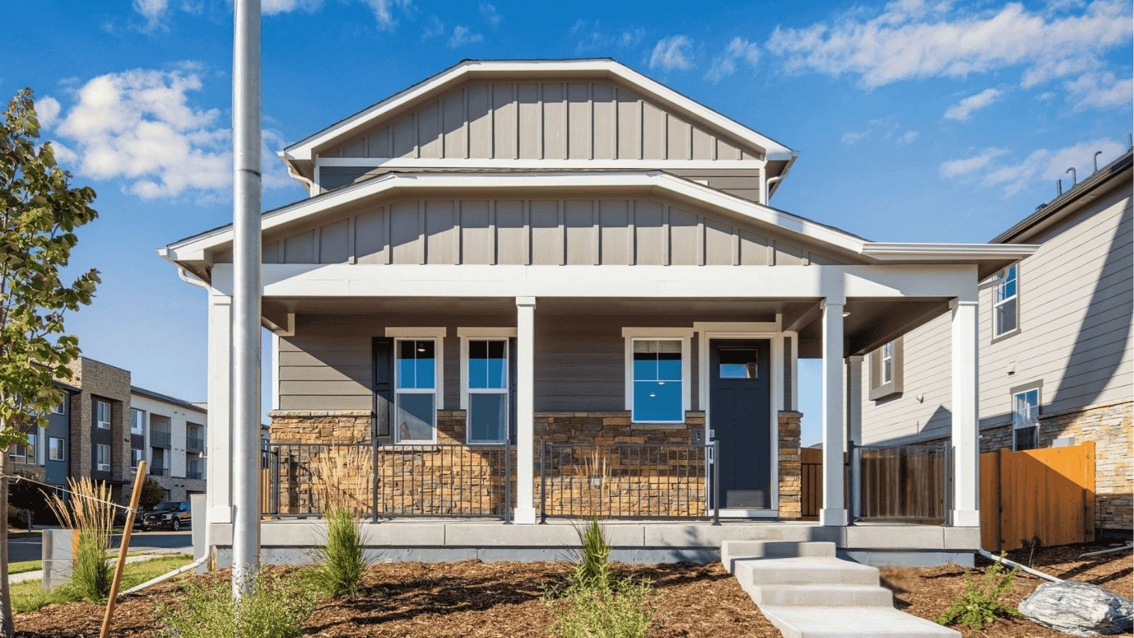 Exterior:Elevation Image 0.