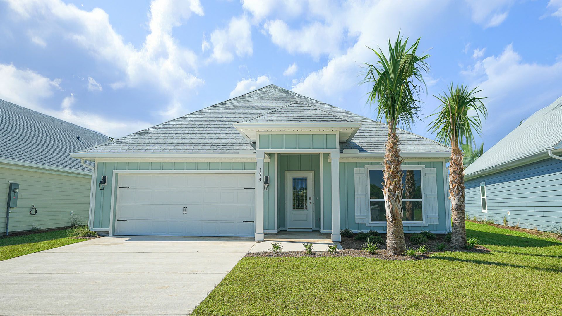 Exterior:Elevation Image 0.