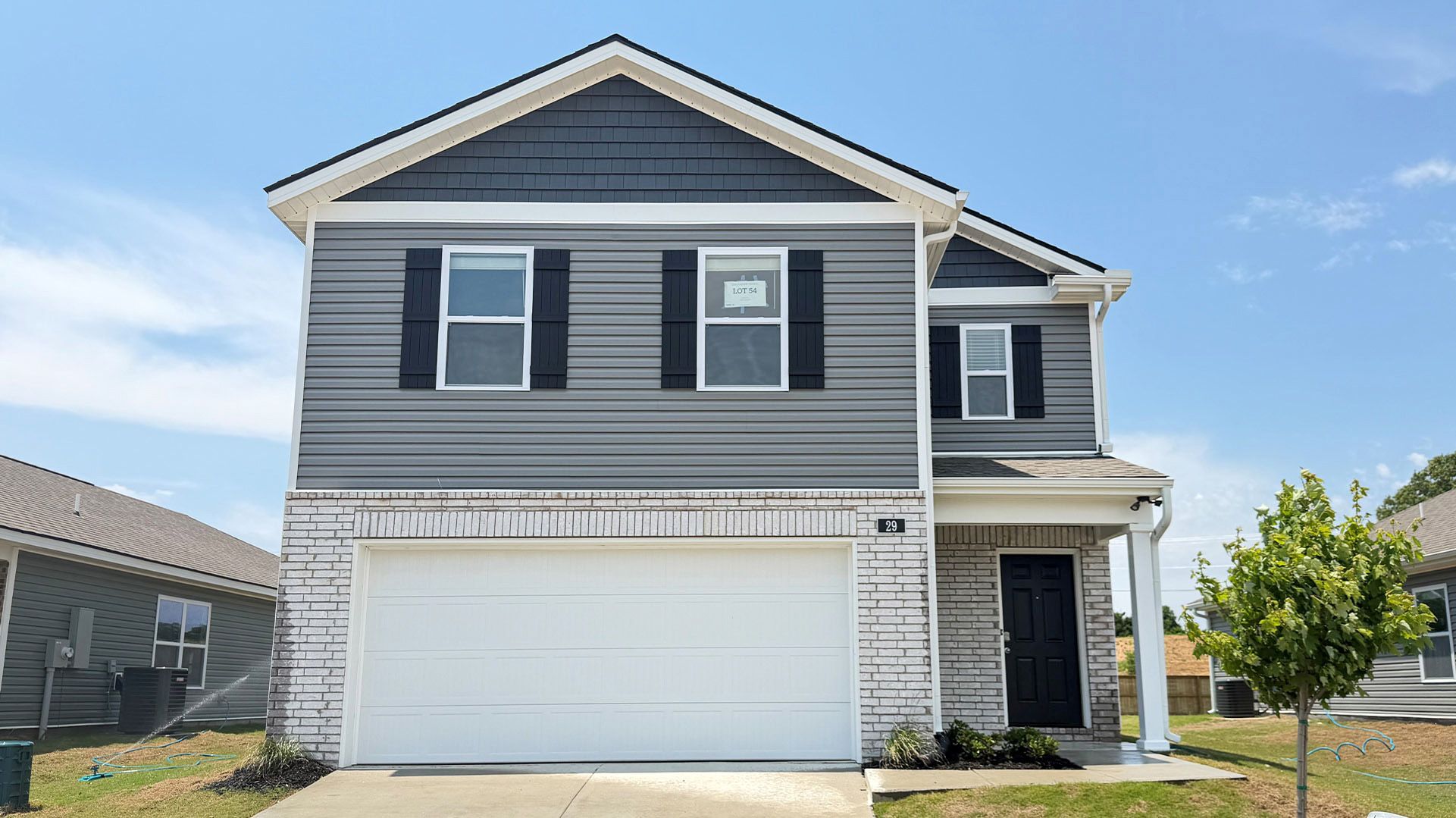 Exterior:Elevation Image 0.