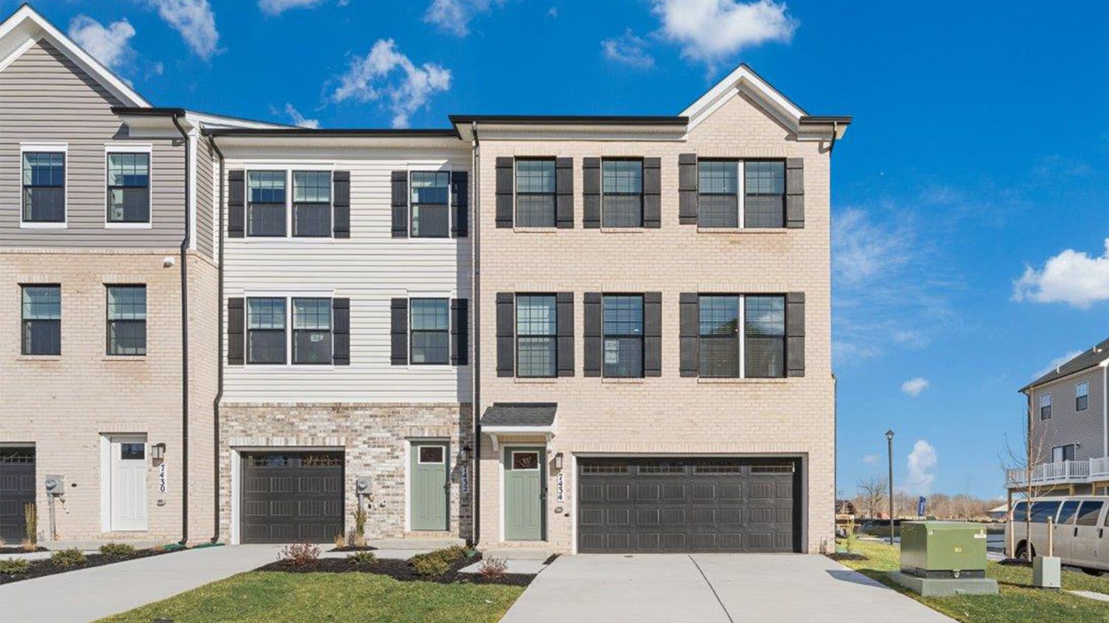 Exterior:Elevation Image 0.