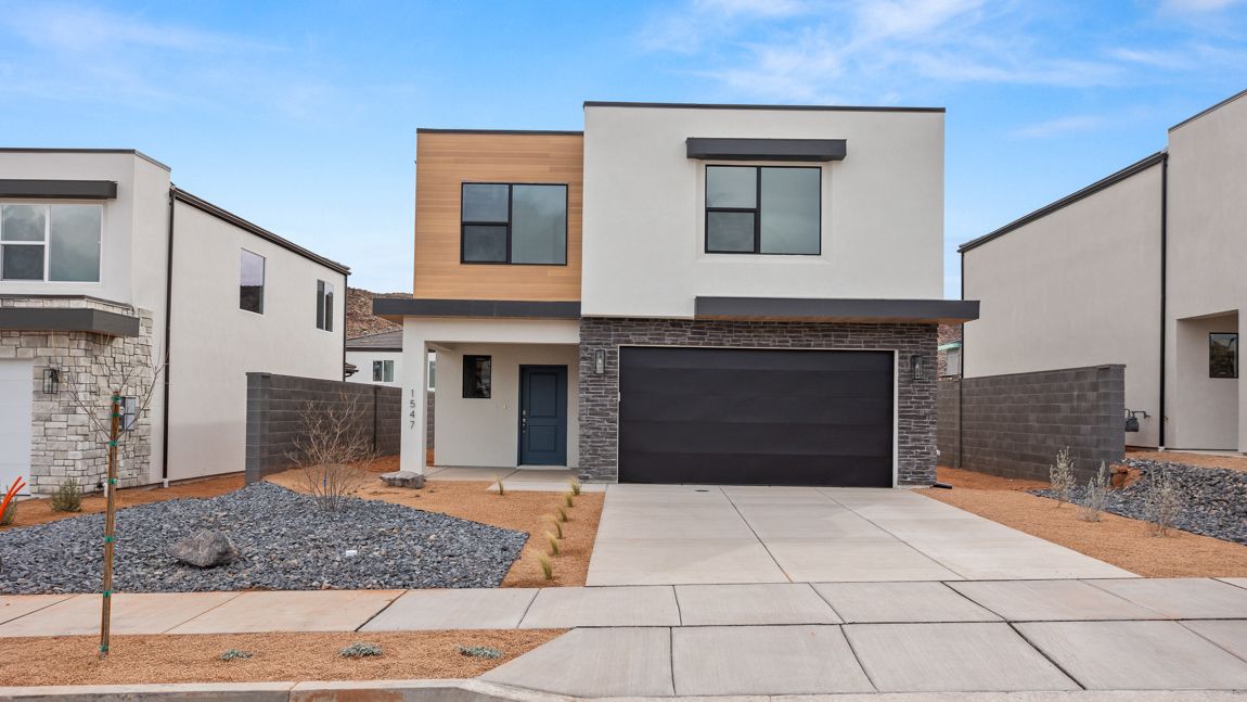 Exterior:Elevation Image 0.