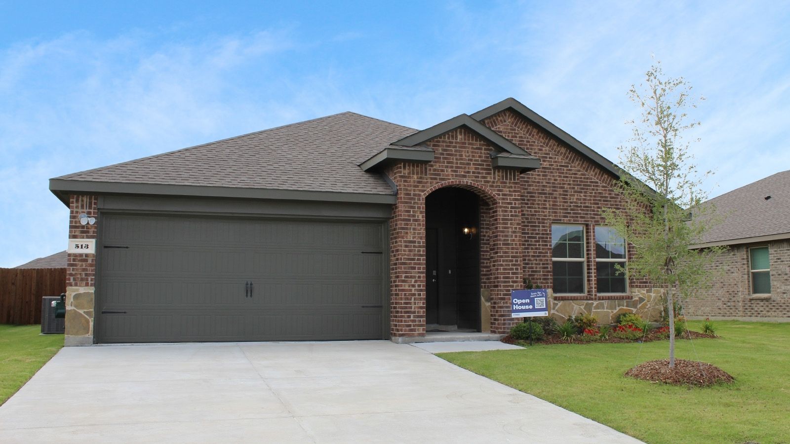 Exterior:Elevation Image 0.