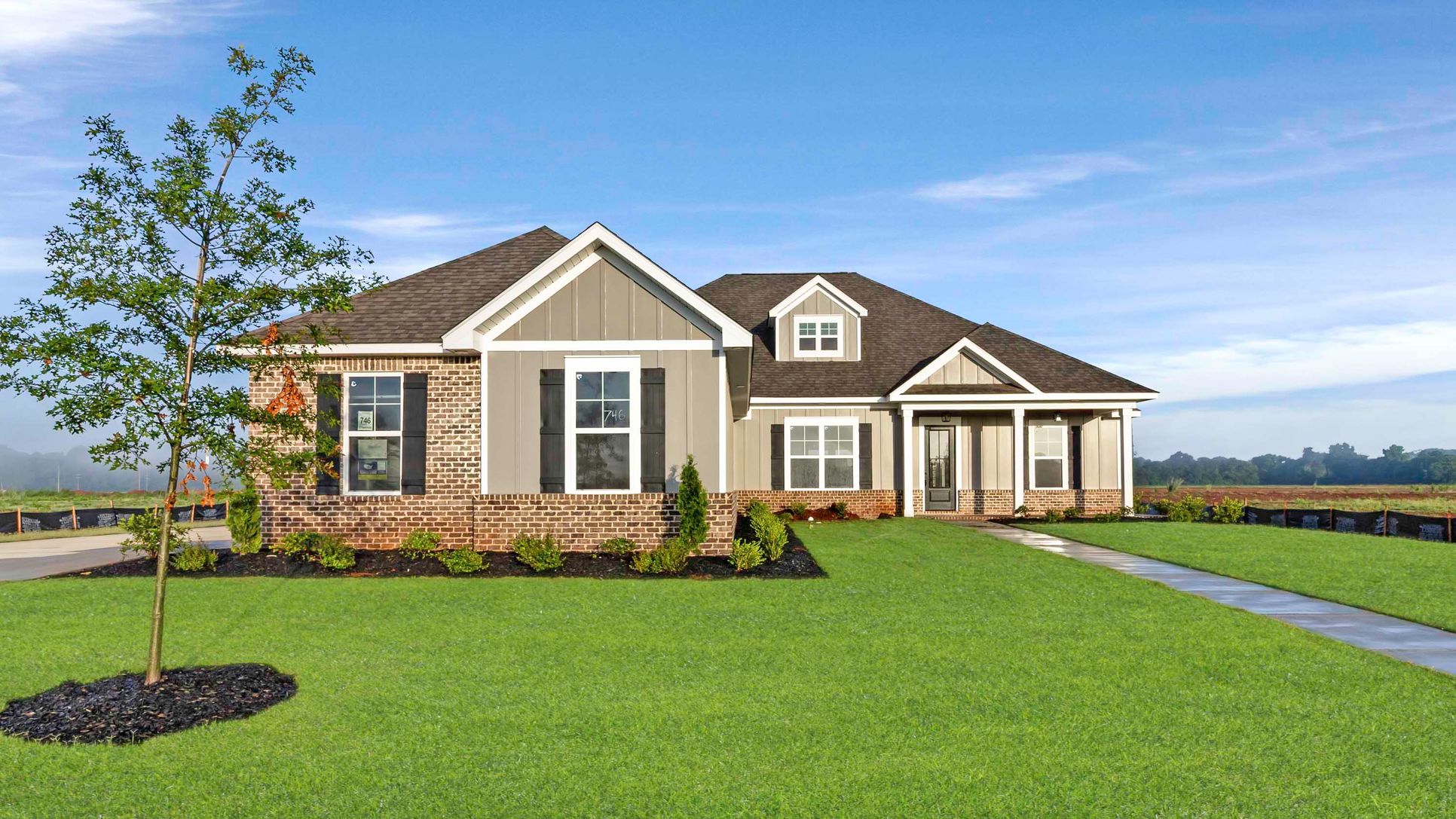 Exterior:Elevation Image 0.