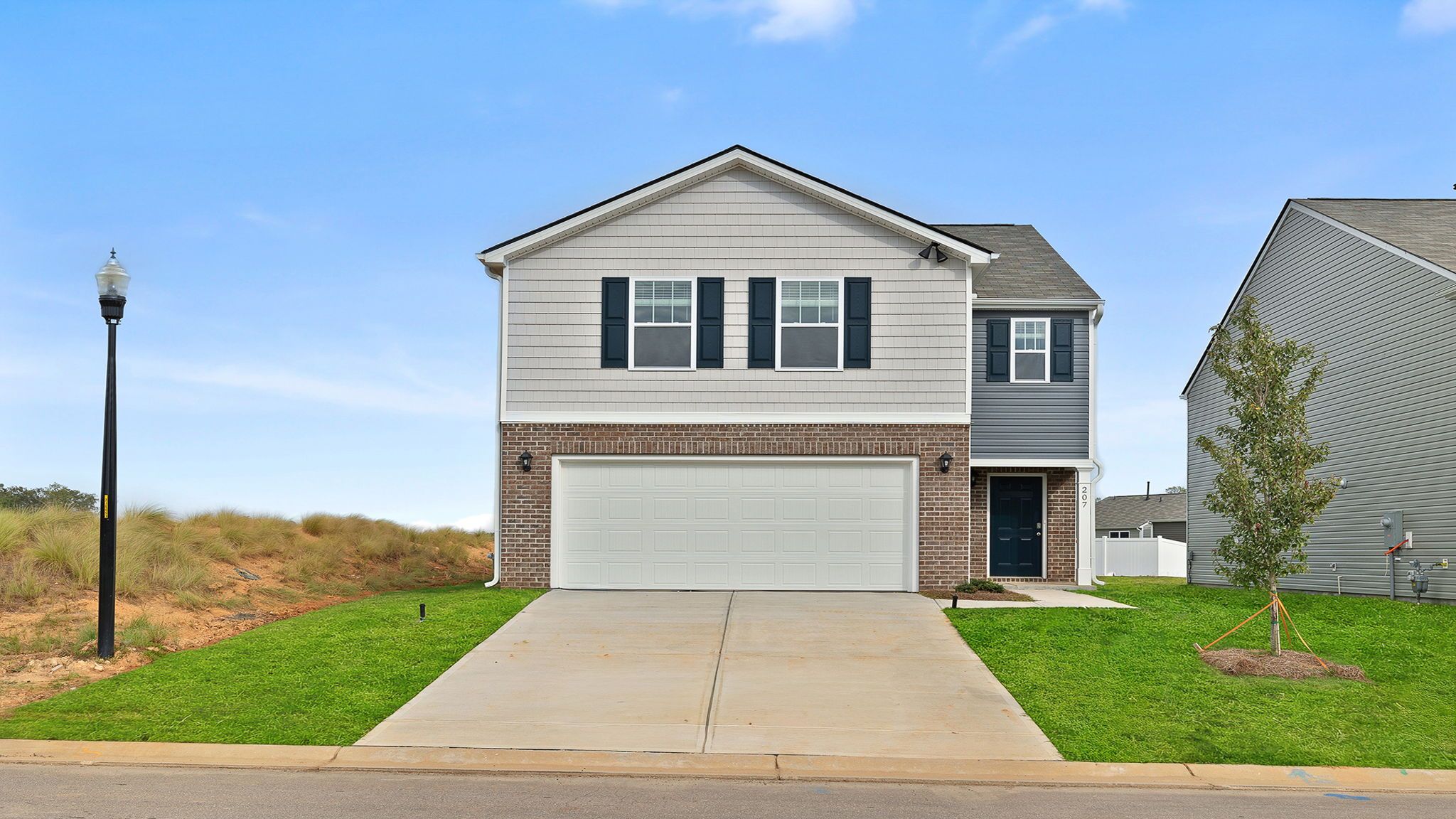 Exterior:Elevation Image 0.