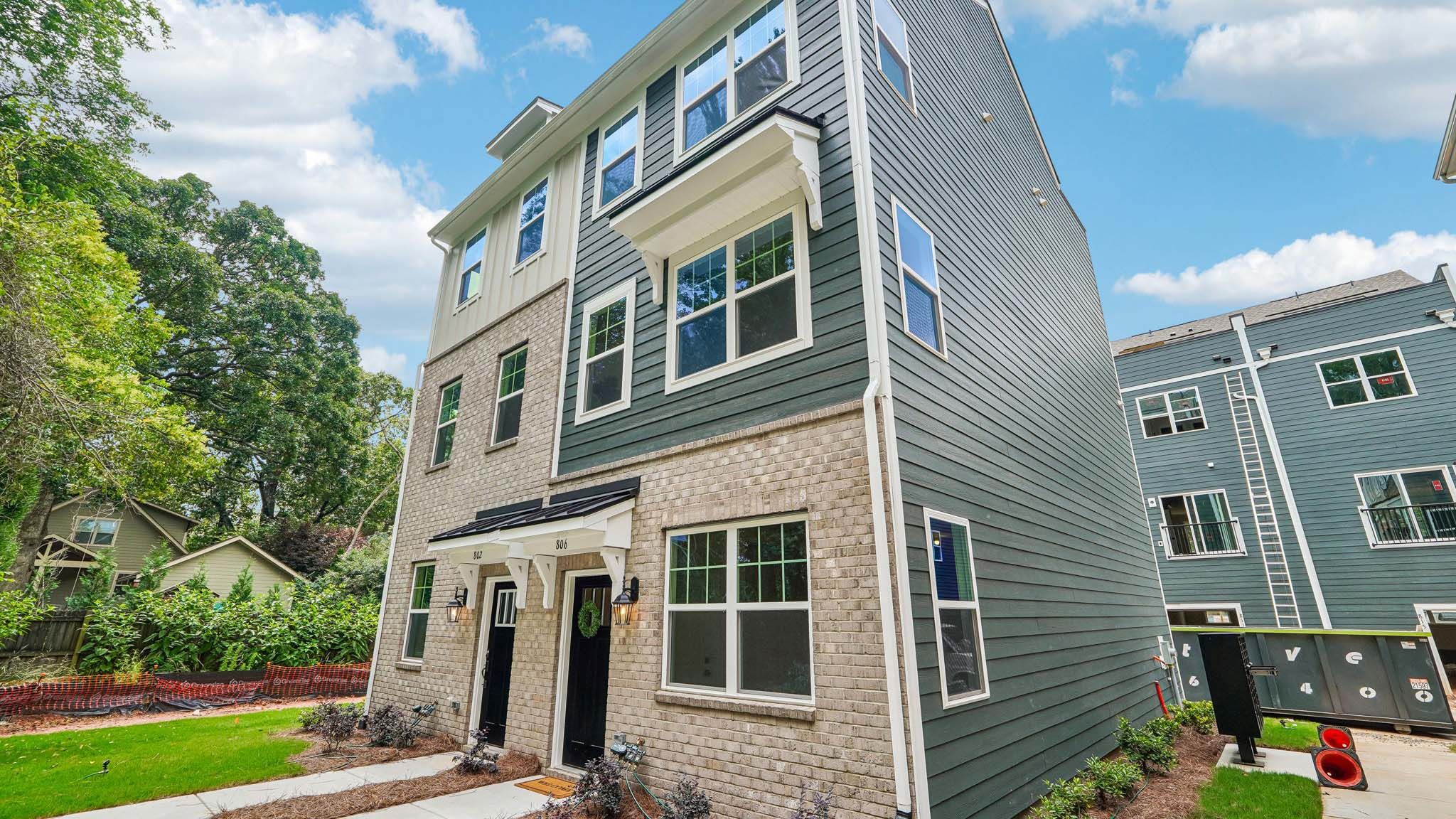 Exterior:Elevation Image 0.
