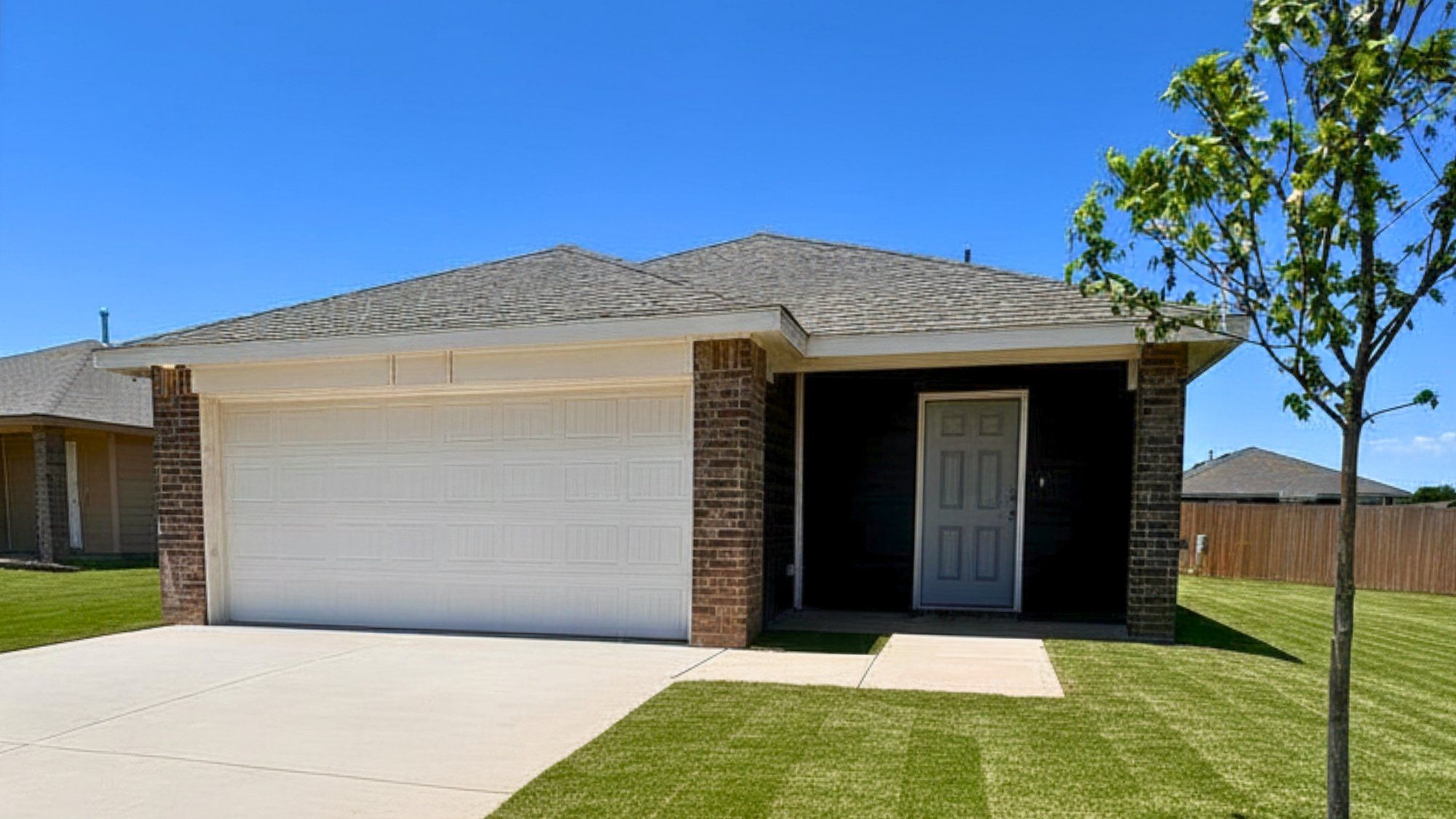 Exterior:Elevation Image 0.