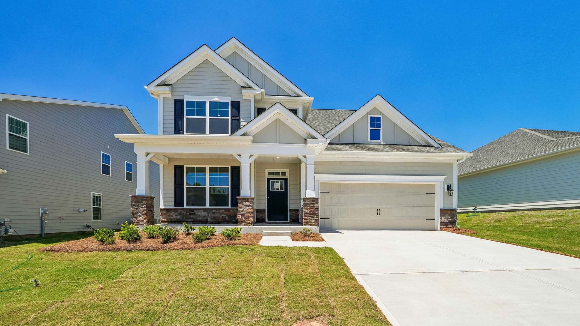 Exterior:Elevation Image 0.