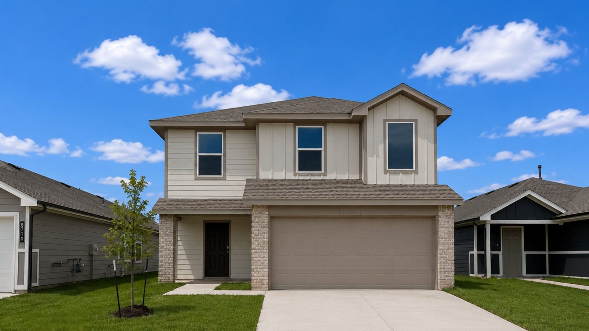 Exterior:Elevation Image 0.