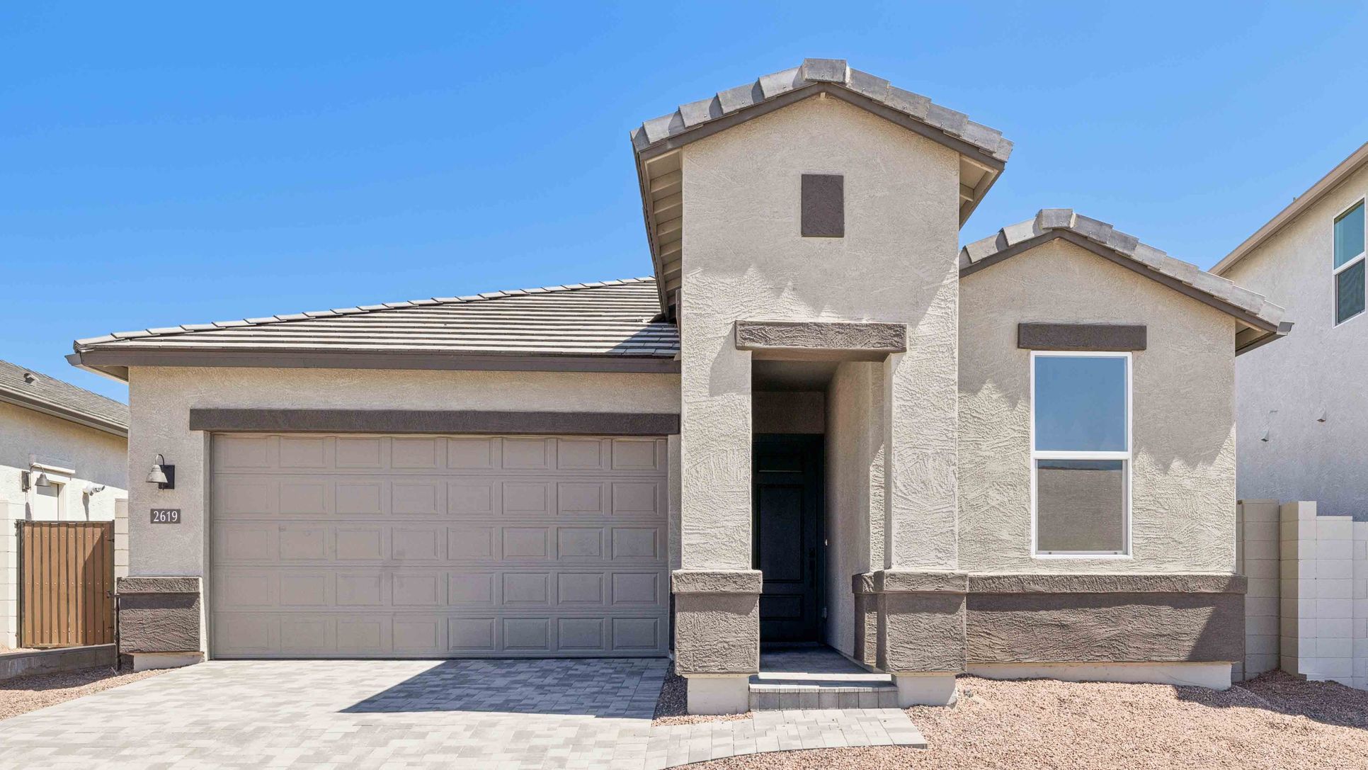 Exterior:Elevation Image 0.