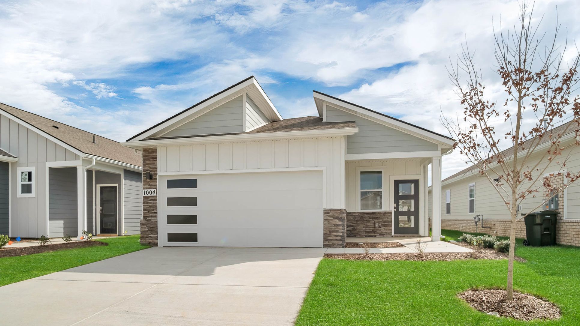 Exterior:Elevation Image 0.