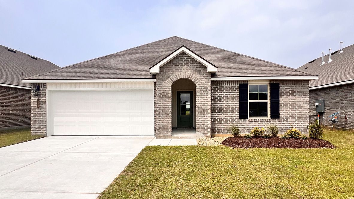 Exterior:Elevation Image 0.