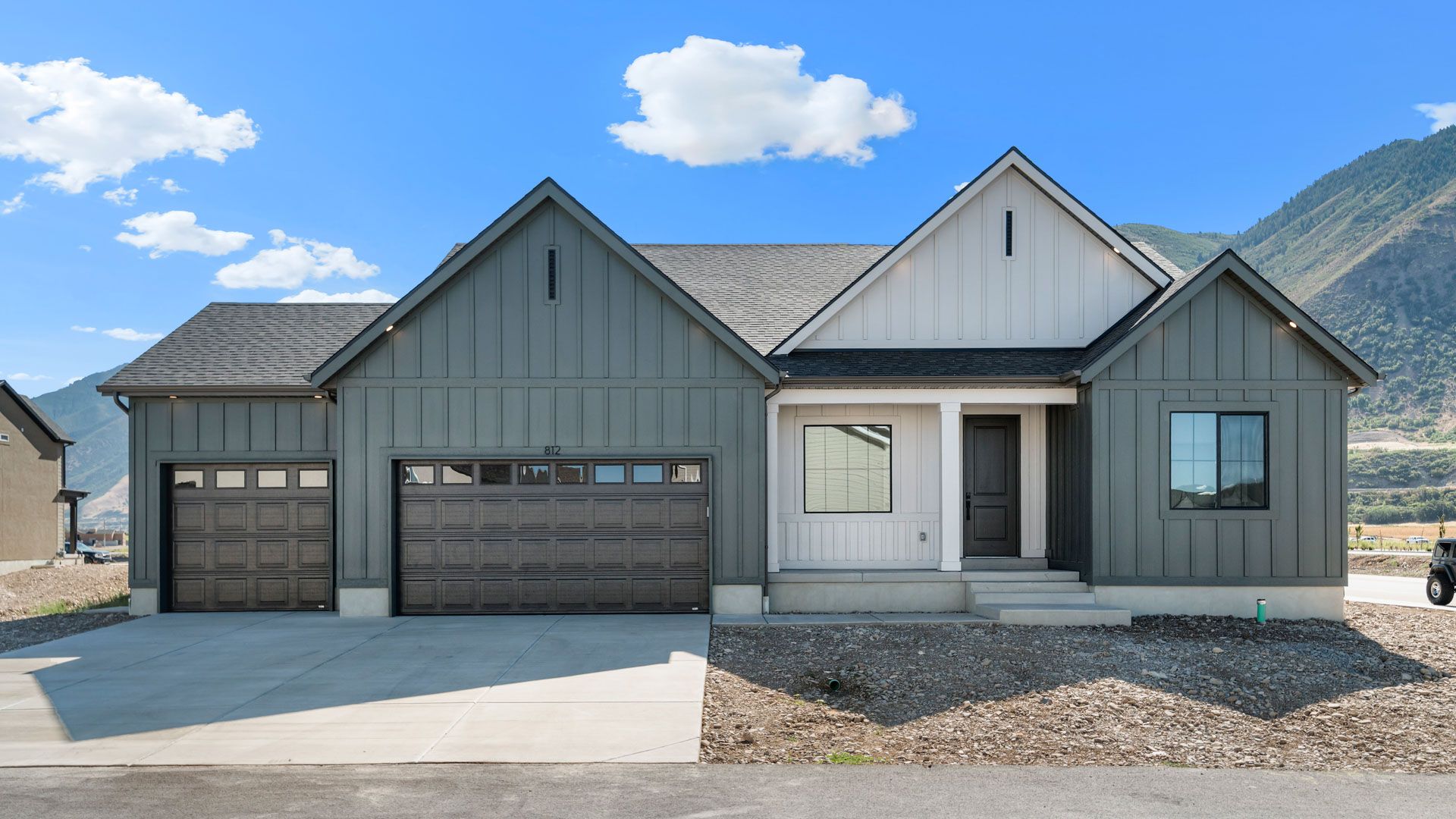 Exterior:Elevation Image 0.