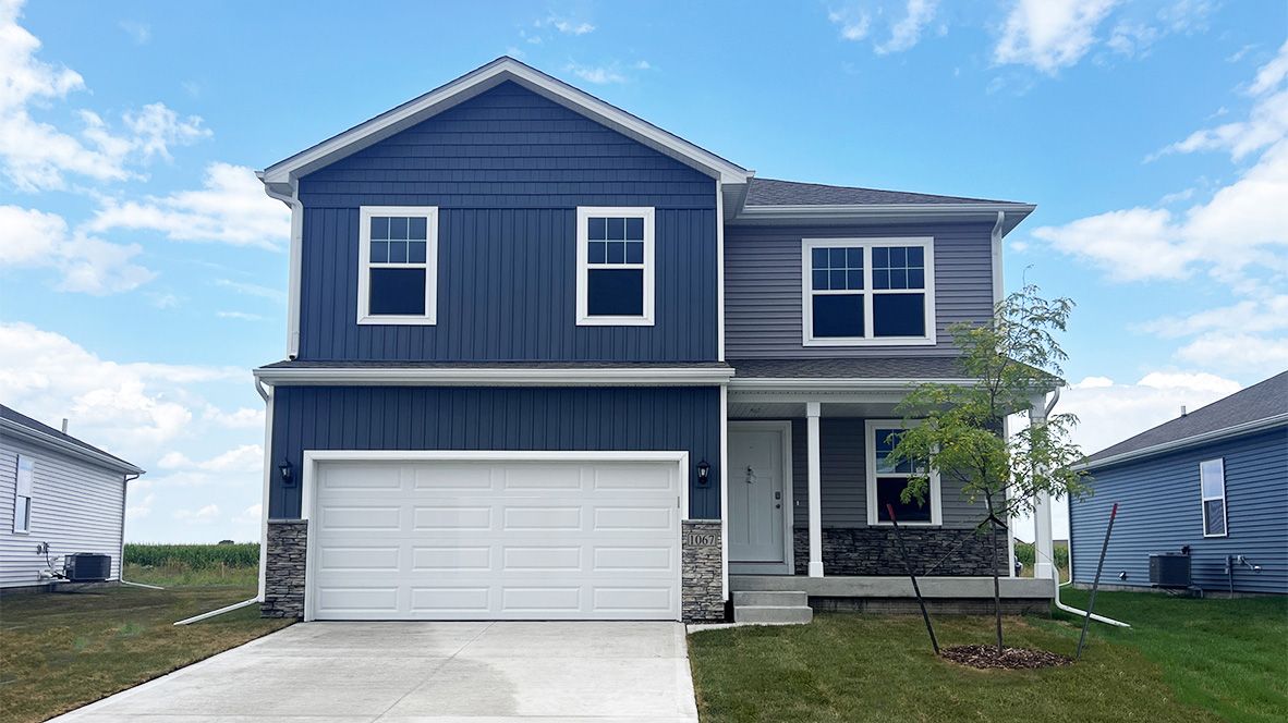 Exterior:Elevation Image 0.