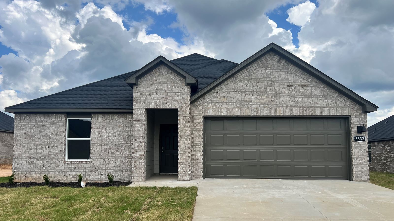Exterior:Elevation Image 0.