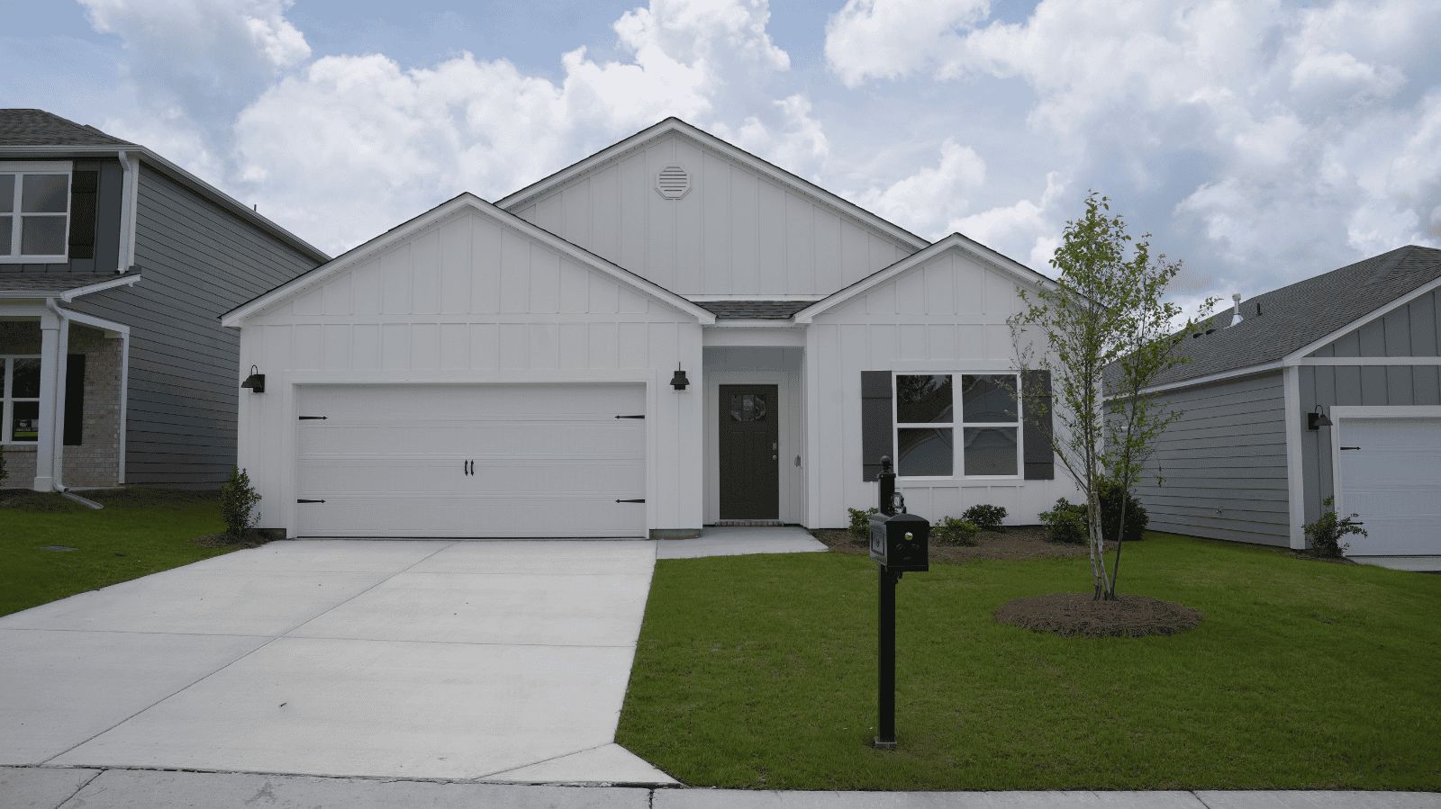 Exterior:Elevation Image 0.