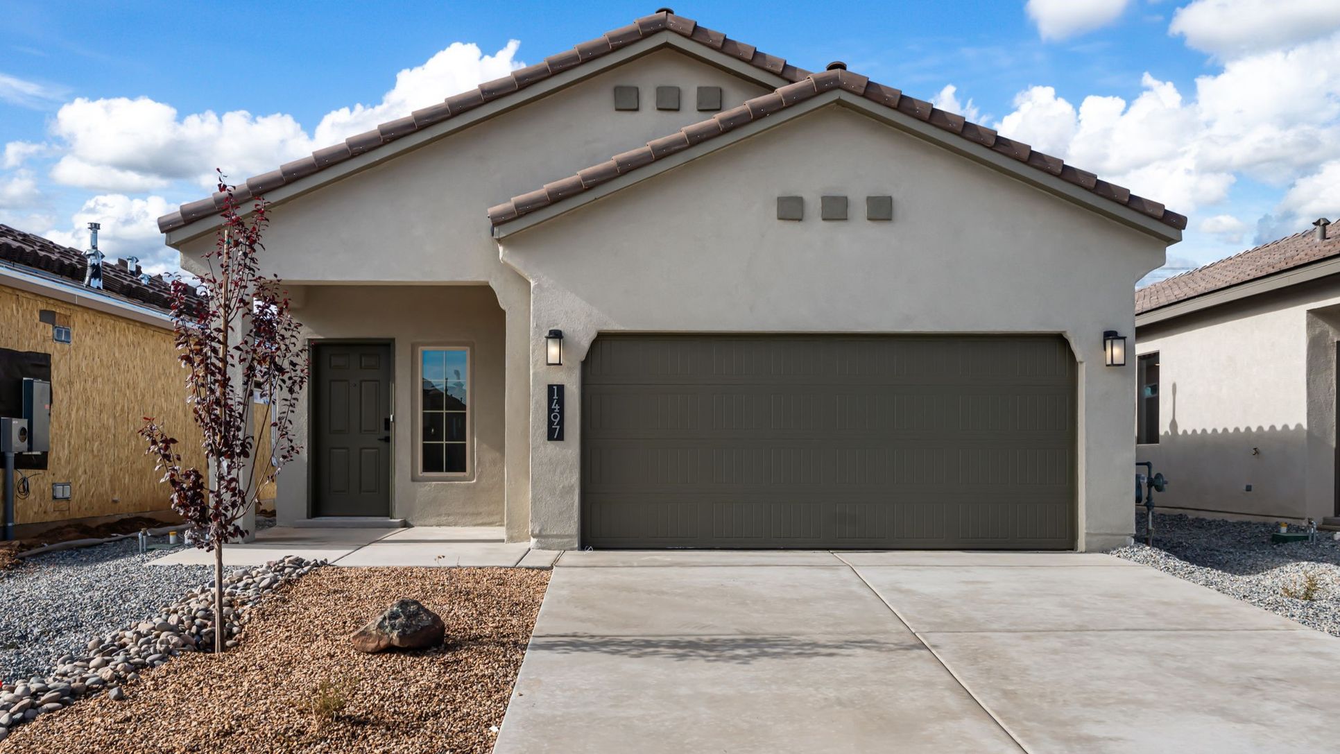 Exterior:Elevation Image 0.