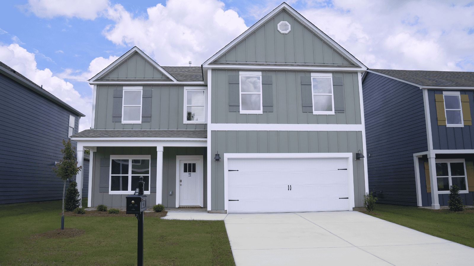 Exterior:Elevation Image 0.