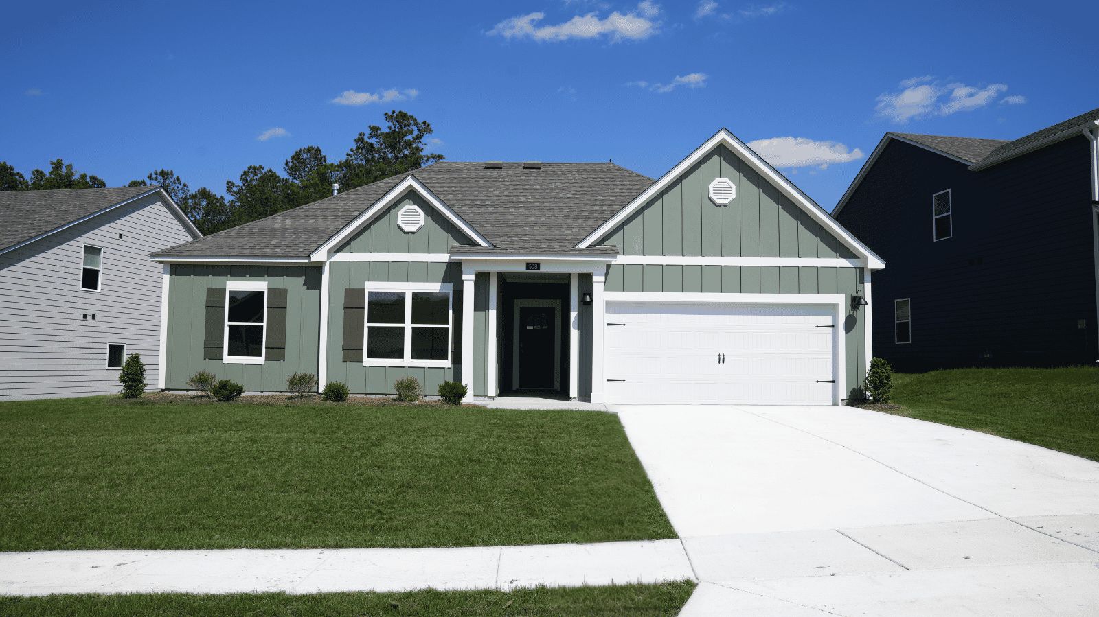 Exterior:Elevation Image 0.