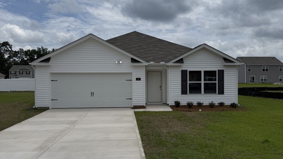 Exterior:Elevation Image 0.