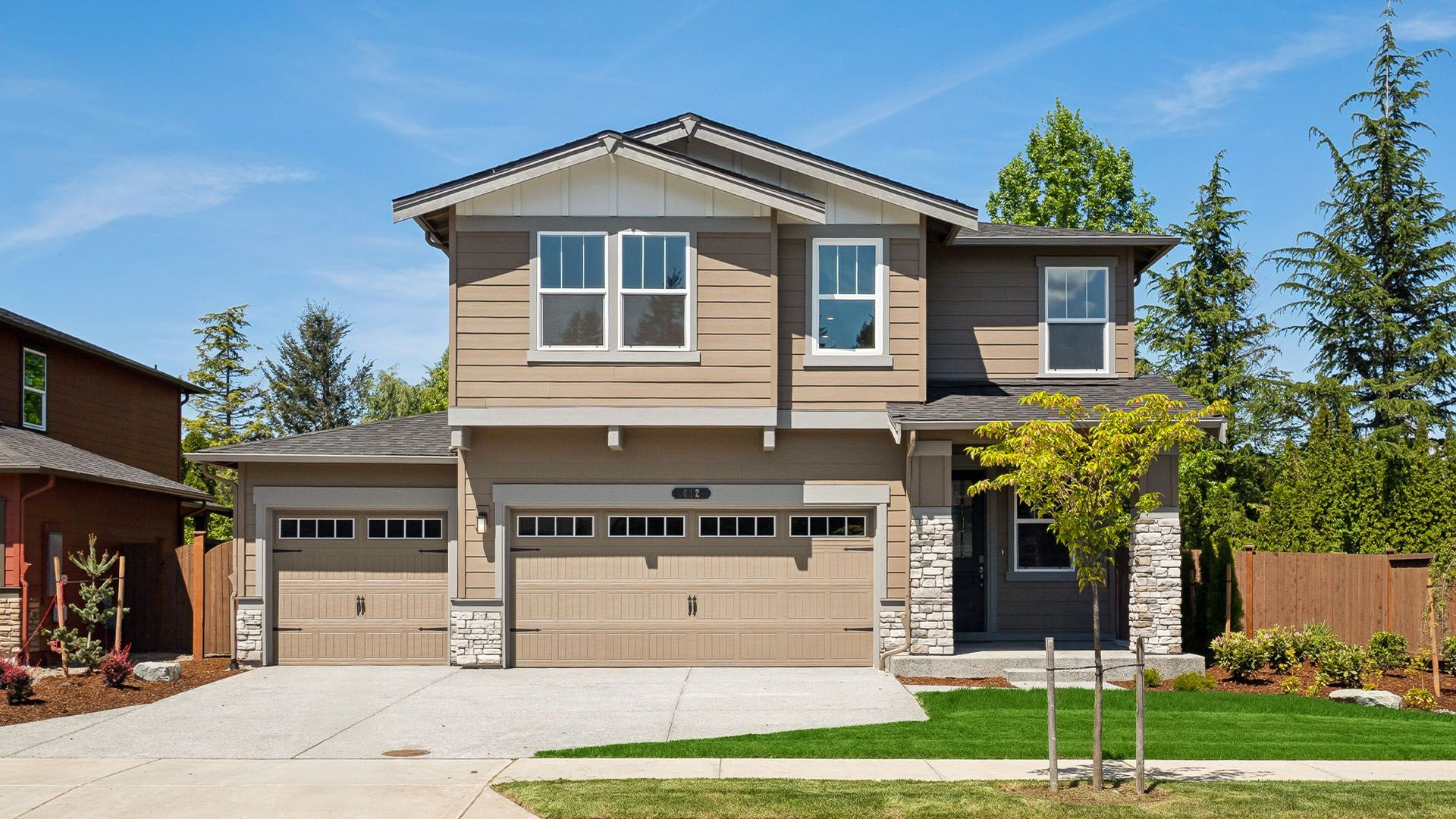 Exterior:Elevation Image 0.