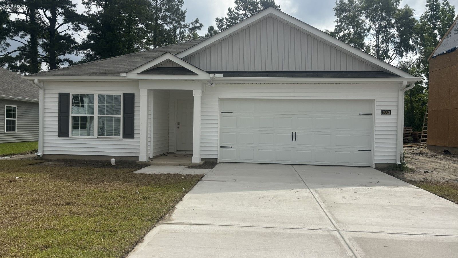 Exterior:Elevation Image 0.