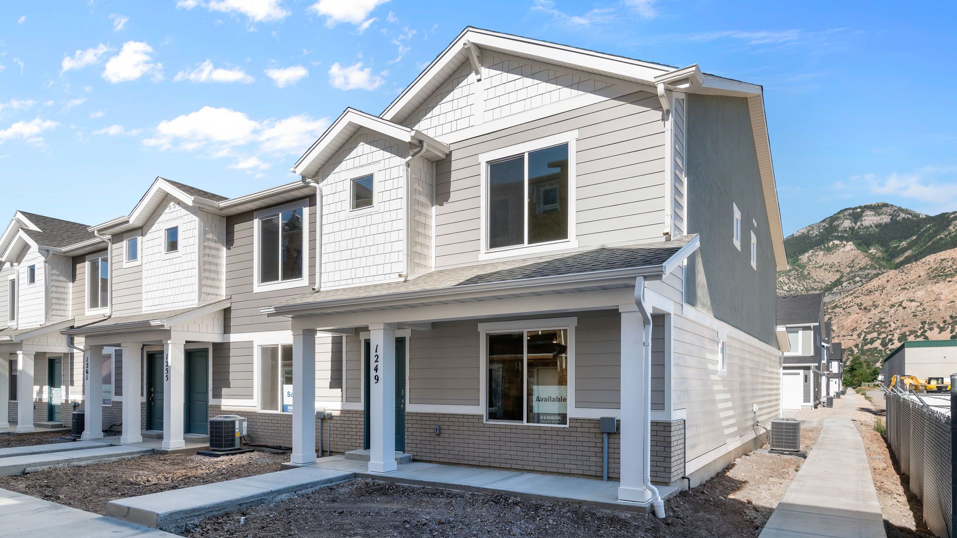 Exterior:Elevation Image 0.