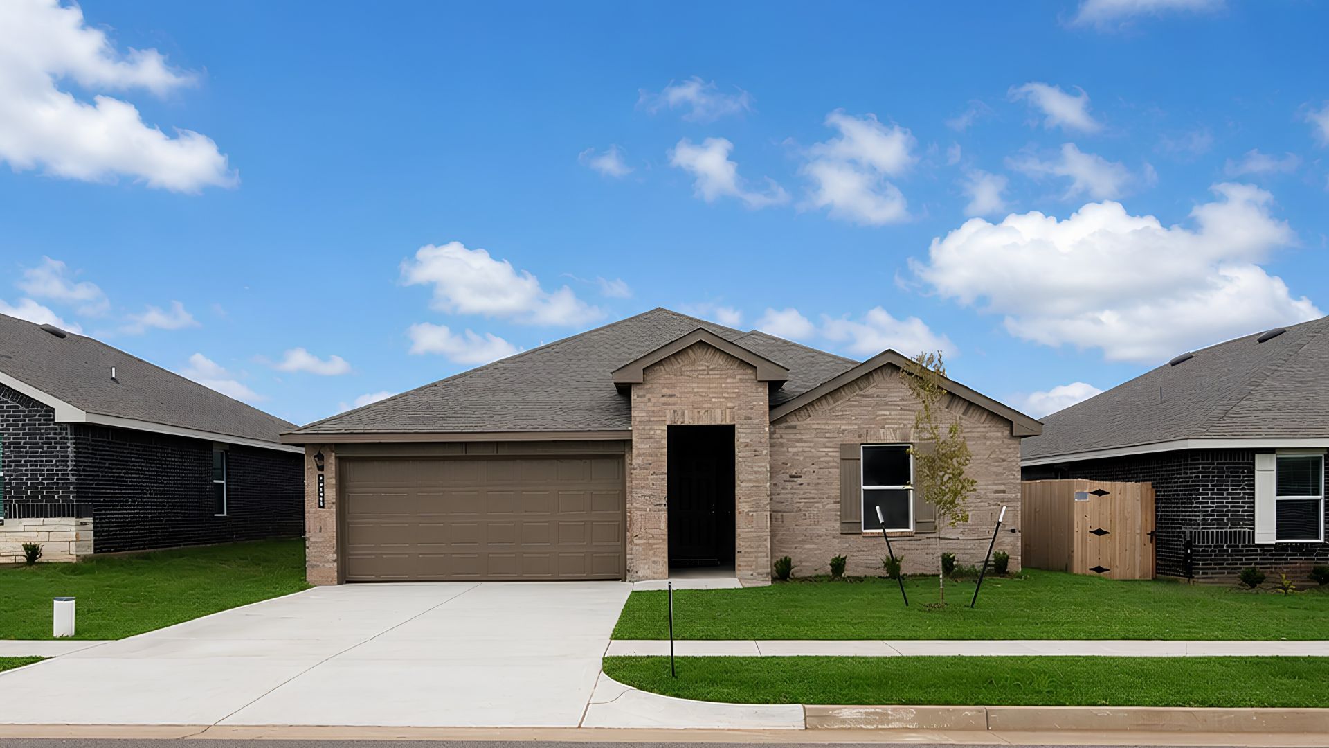 Exterior:Elevation Image 0.