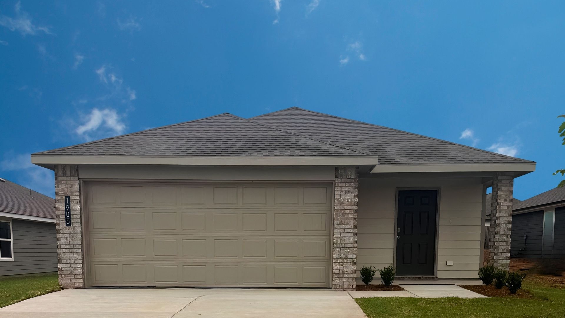 Exterior:Elevation Image 0.