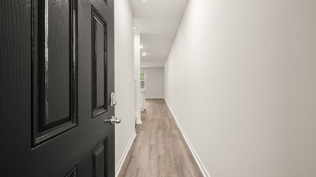 Exterior:Elevation Image 1.