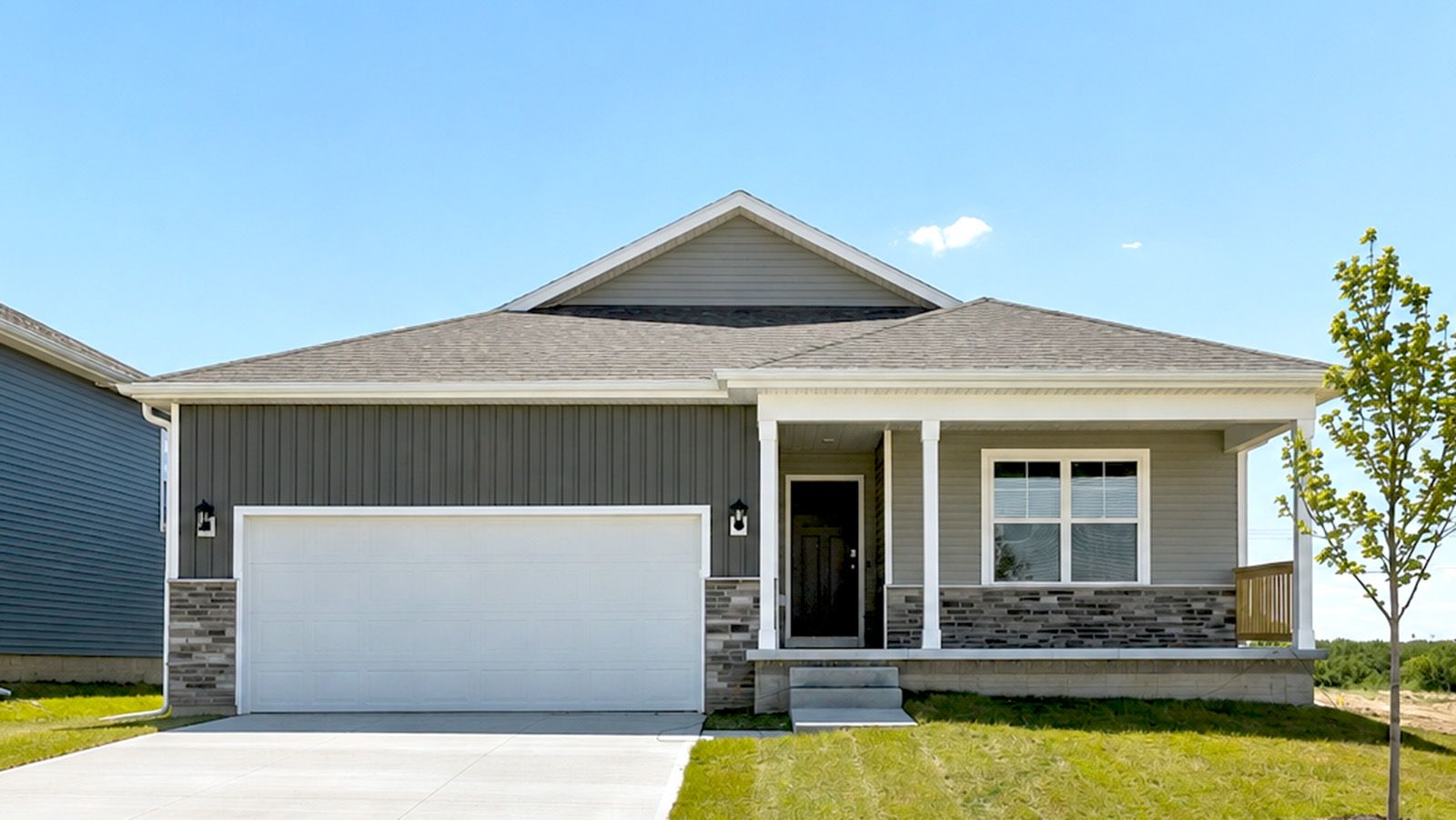 Exterior:Elevation Image 0.