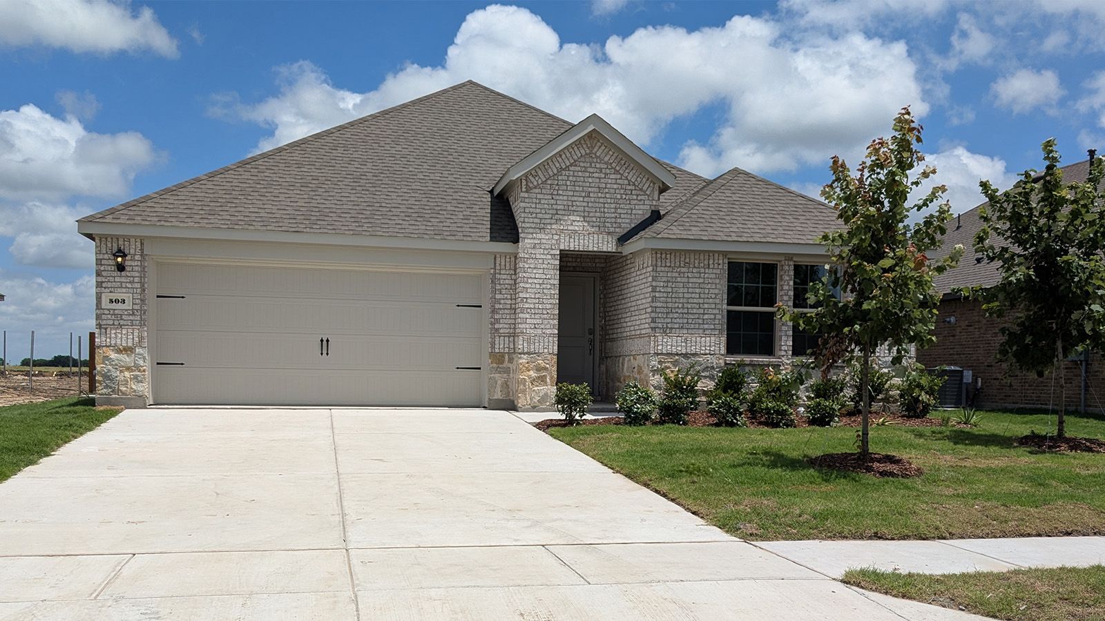 Exterior:Elevation Image 0.