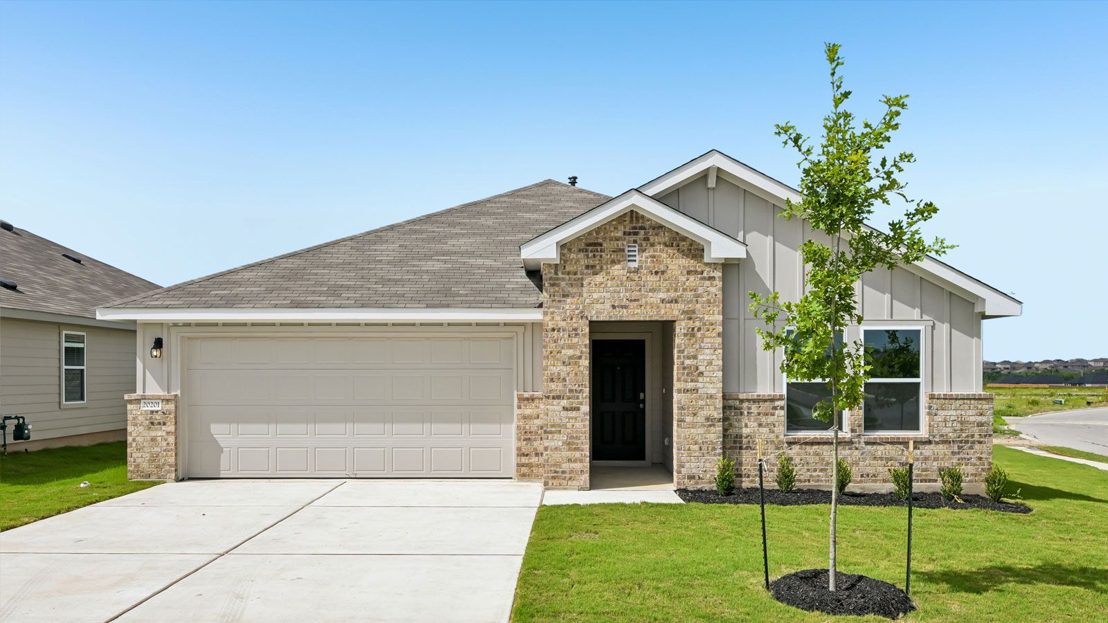 Exterior:Elevation Image 0.