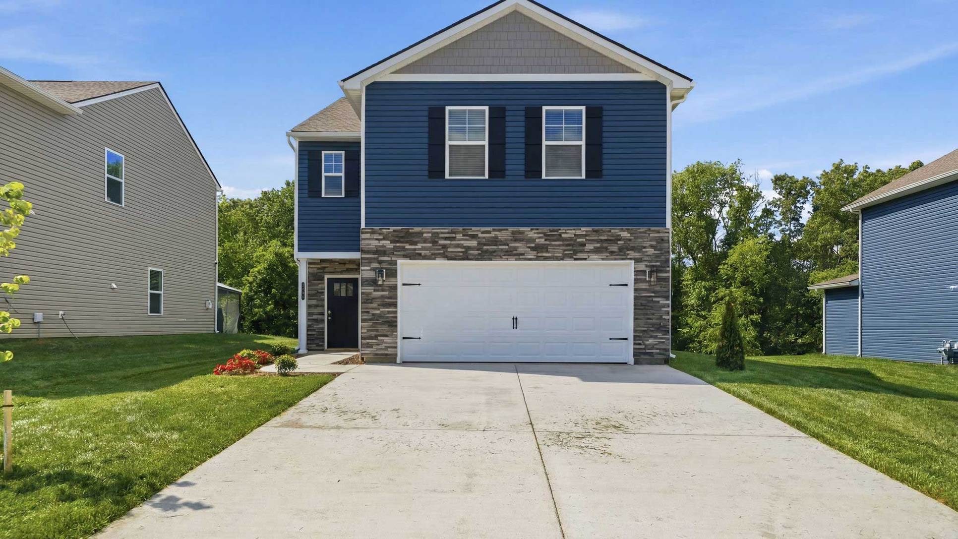 Exterior:Elevation Image 0.