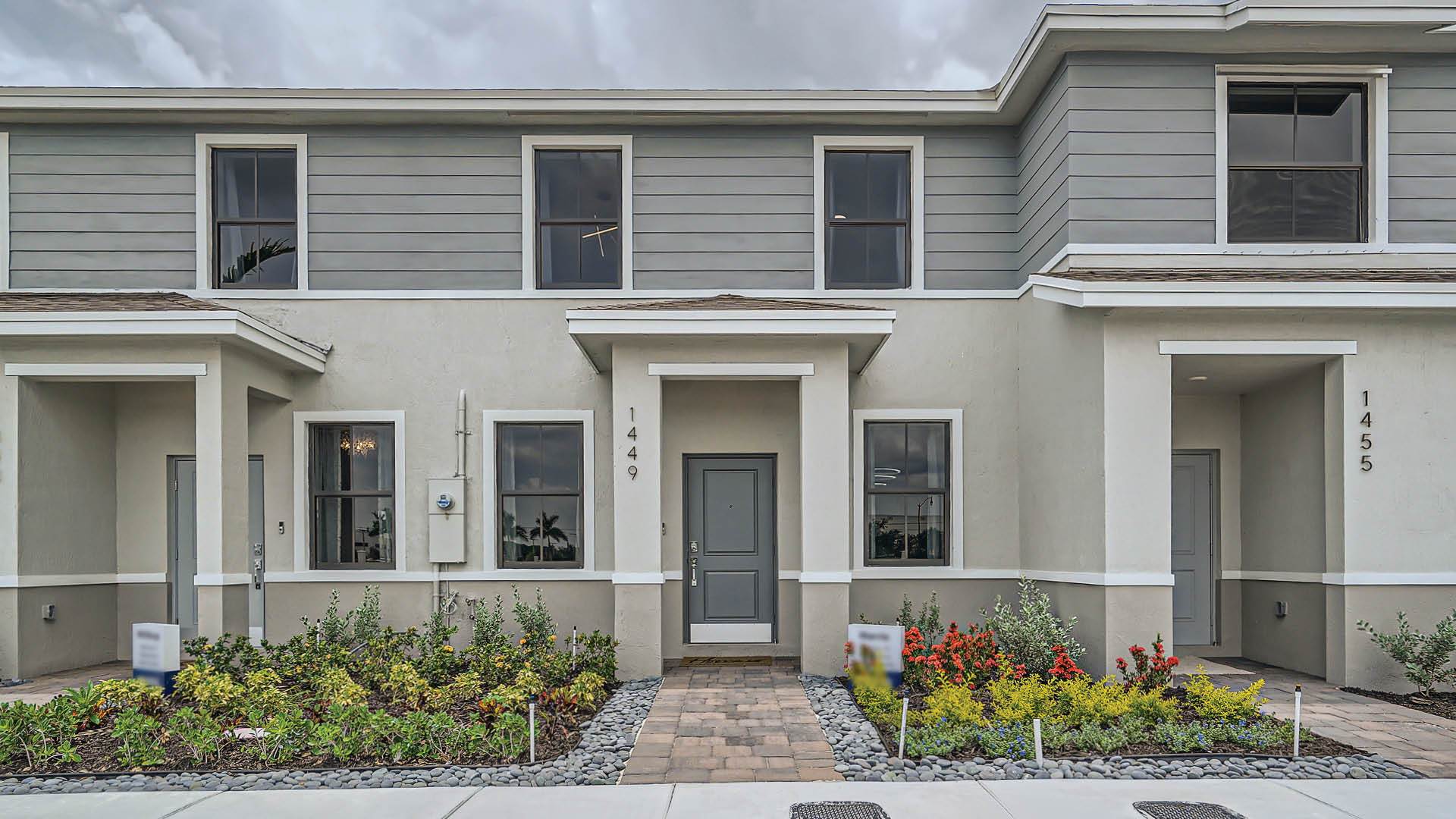 Exterior:Elevation Image 0.