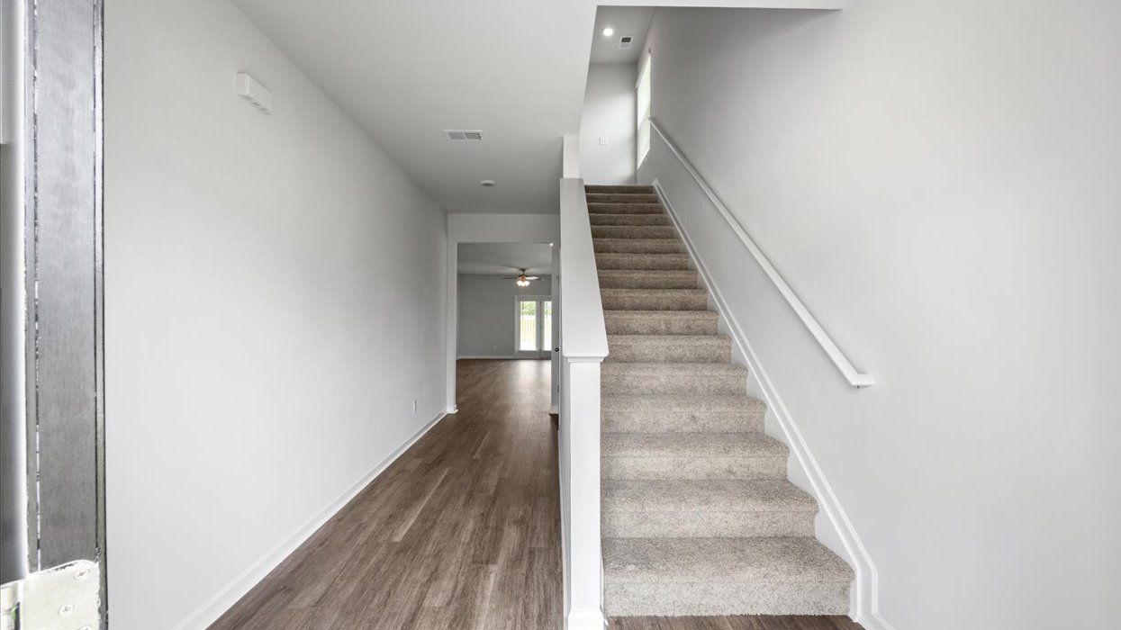 Exterior:Elevation Image 1.