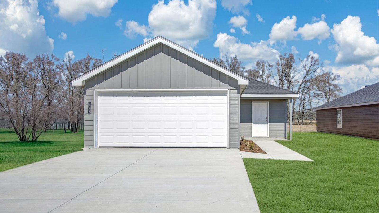 Exterior:Elevation Image 0.