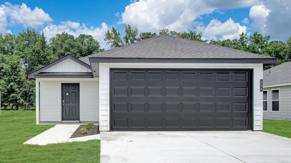 Exterior:Elevation Image 0.