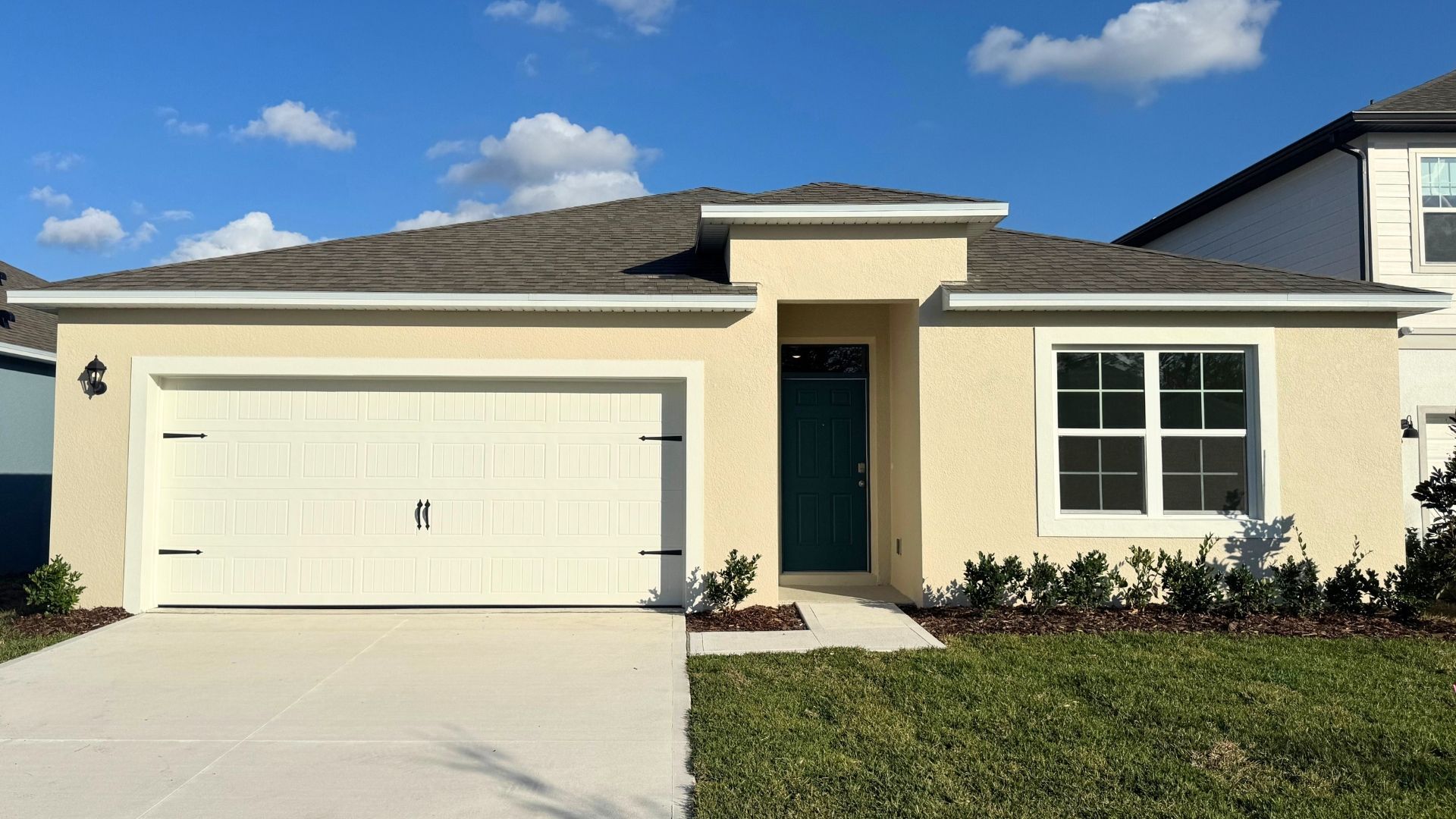Exterior:Elevation Image 0.