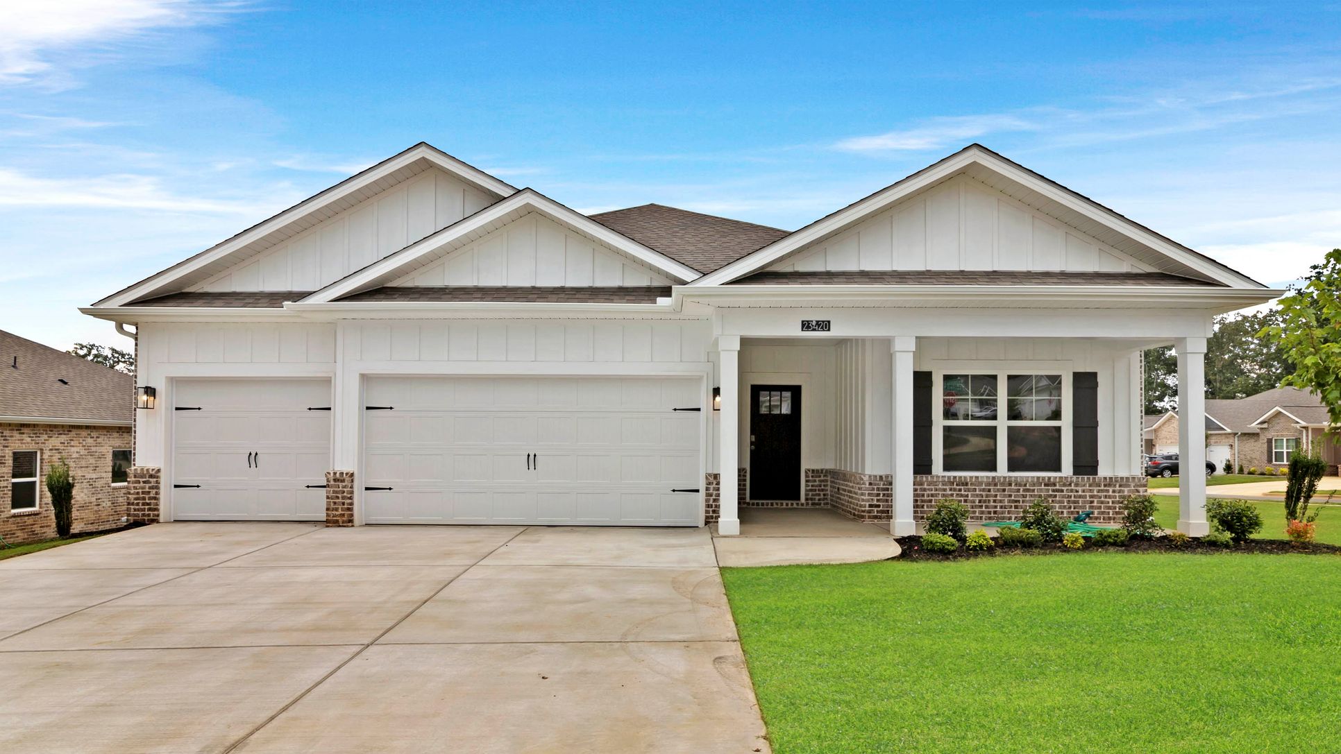 Exterior:Elevation Image 0.