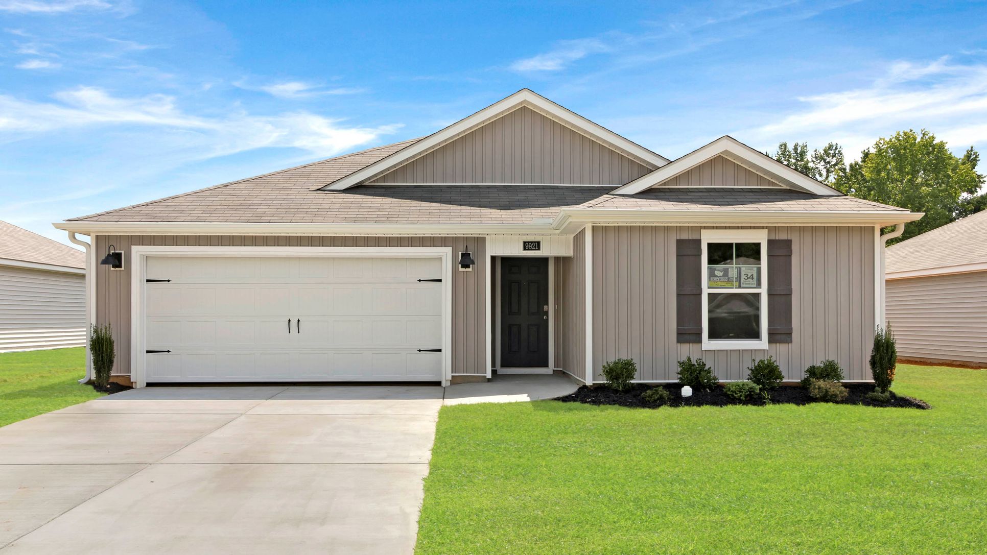 Exterior:Elevation Image 0.