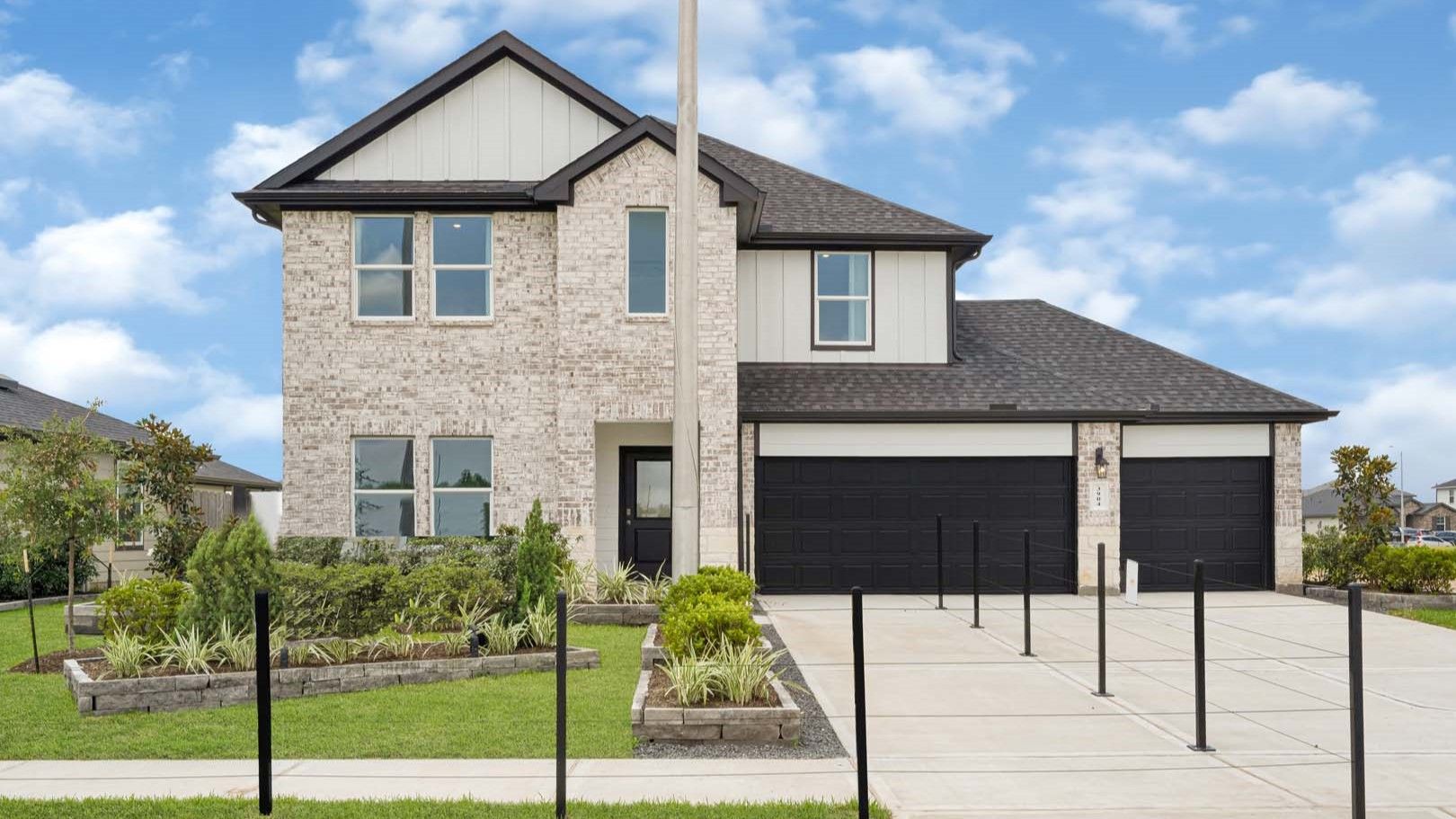 Exterior:Elevation Image 0.