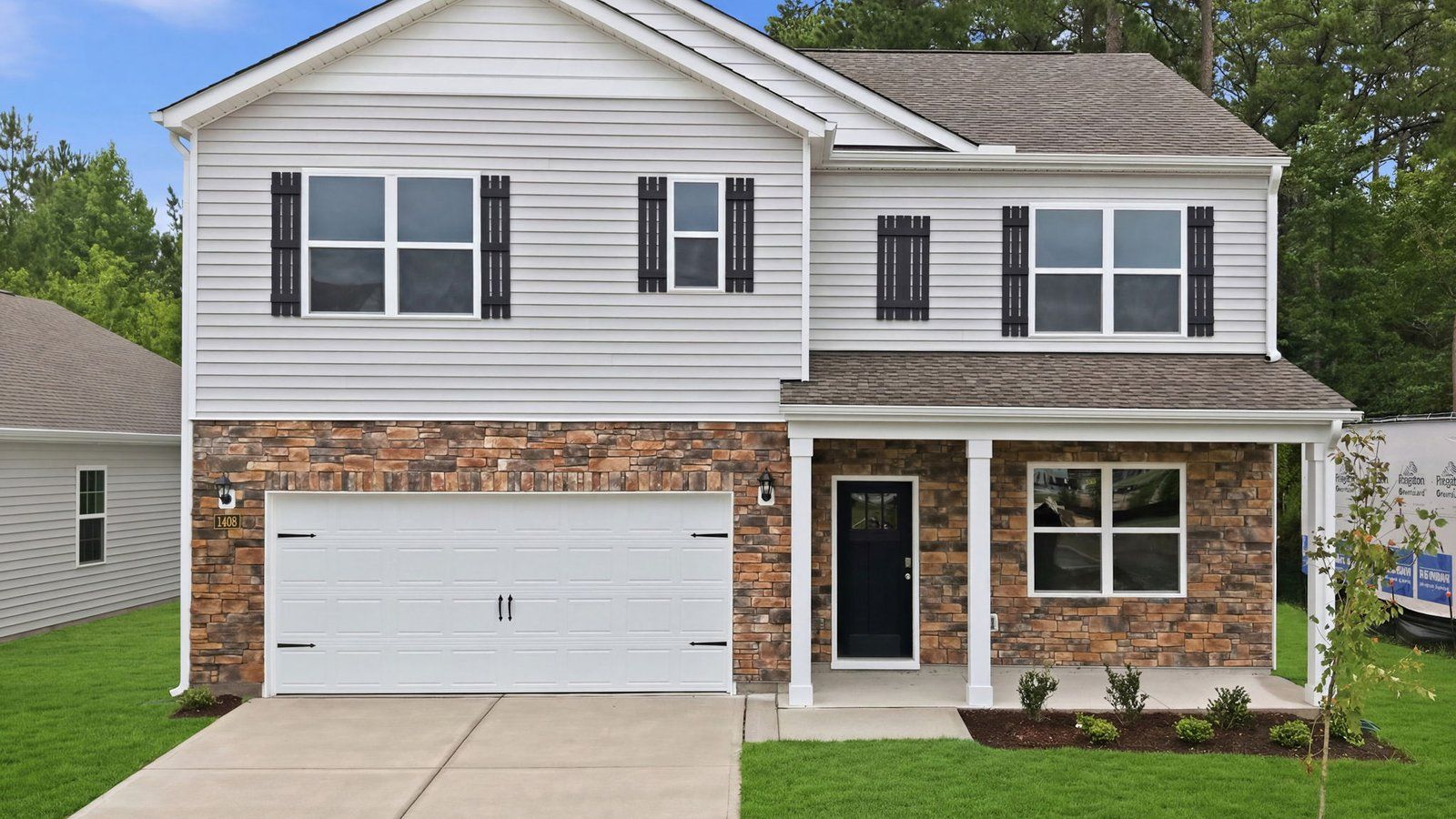 Exterior:Elevation Image 0.