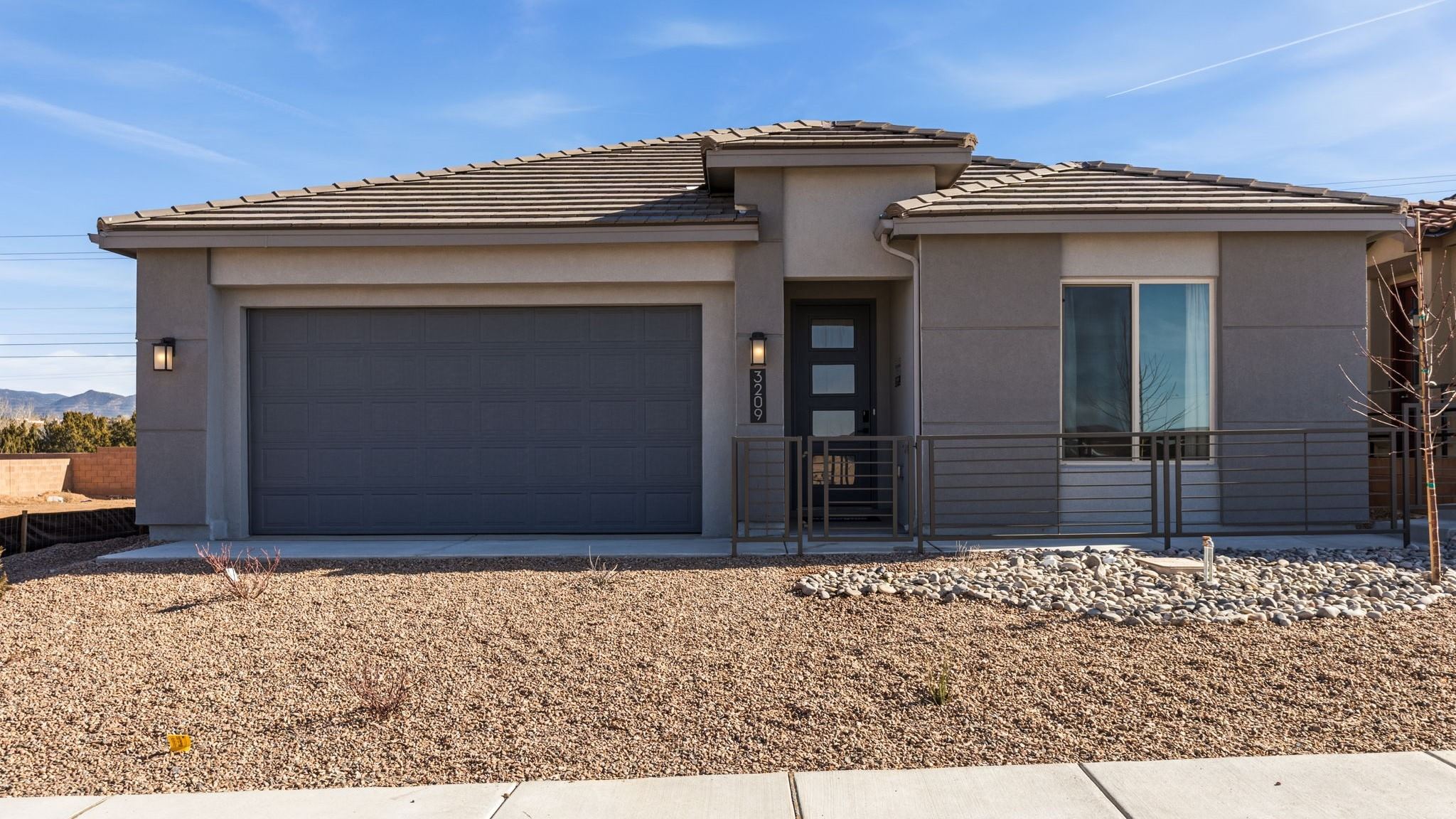 Exterior:Elevation Image 0.