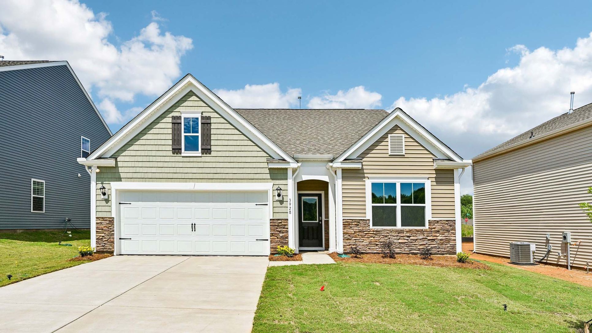 Exterior:Elevation Image 0.