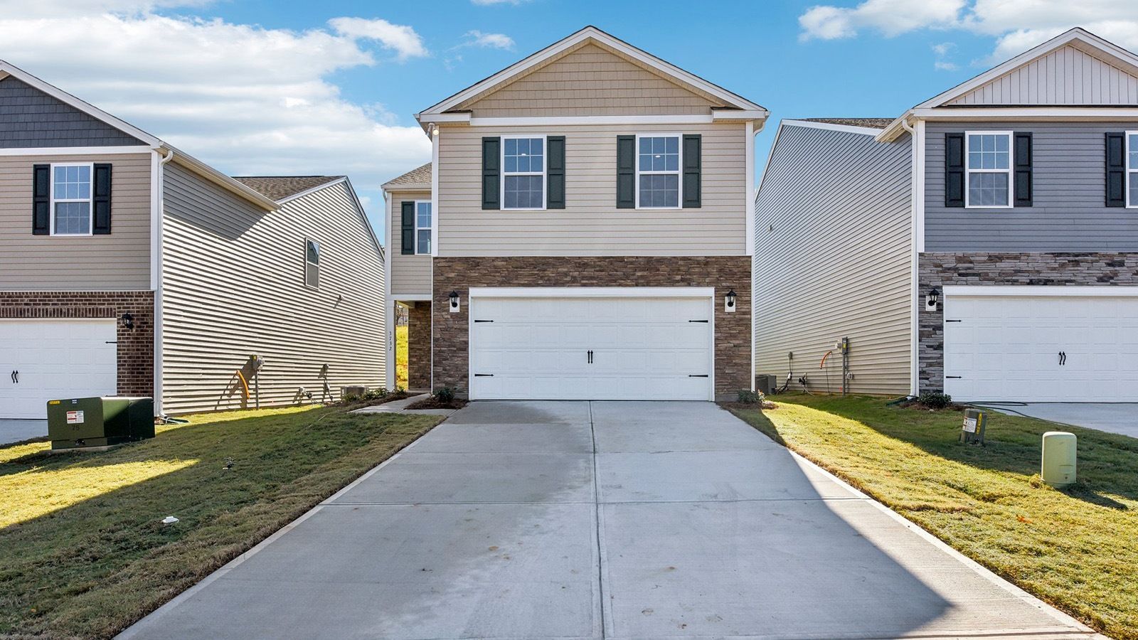 Exterior:Elevation Image 0.